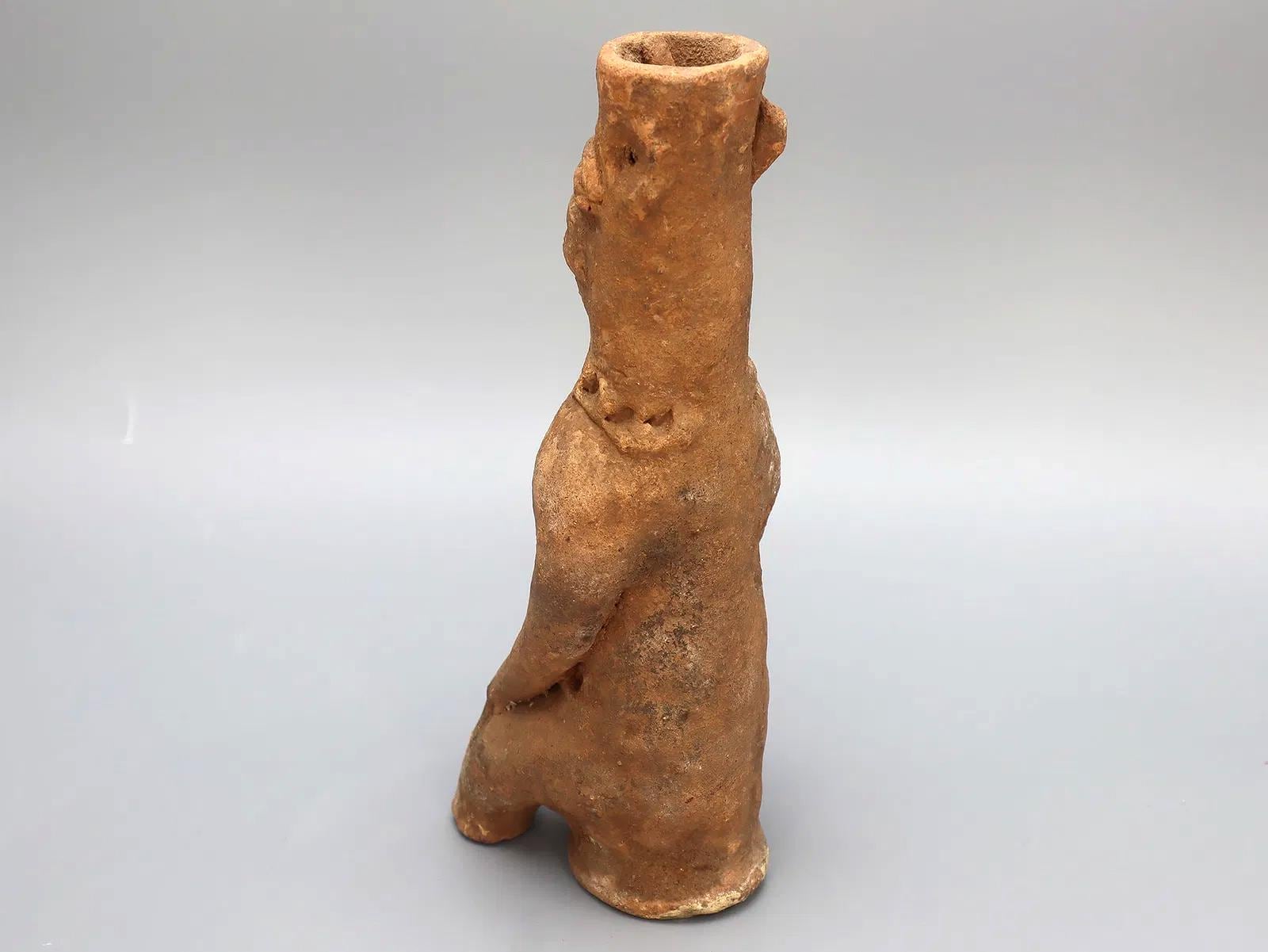 Antique 14th Century Ghana, Komaland Archaeological Site Terracotta Piece, Young Man Sitting, Squatting, African Antiquities And Art