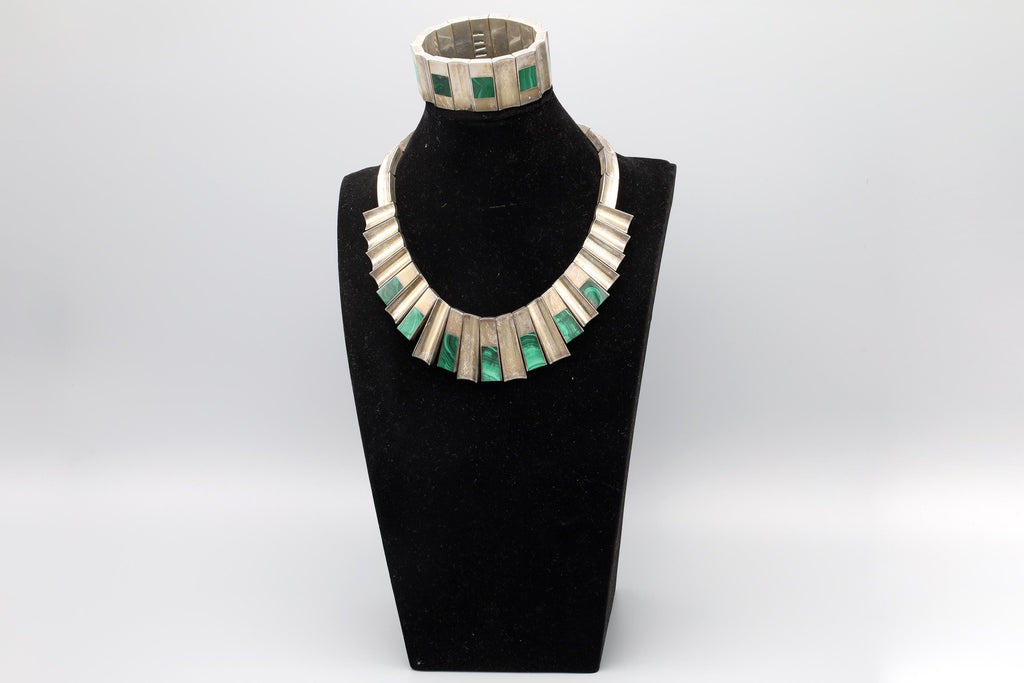 Monteros TM-100 Taxco Mexico Jewelry Set, 970 Silver And Green Malachite, Cleopatra Bib Collar Necklace And Bracelet, Articulated, Graduated
