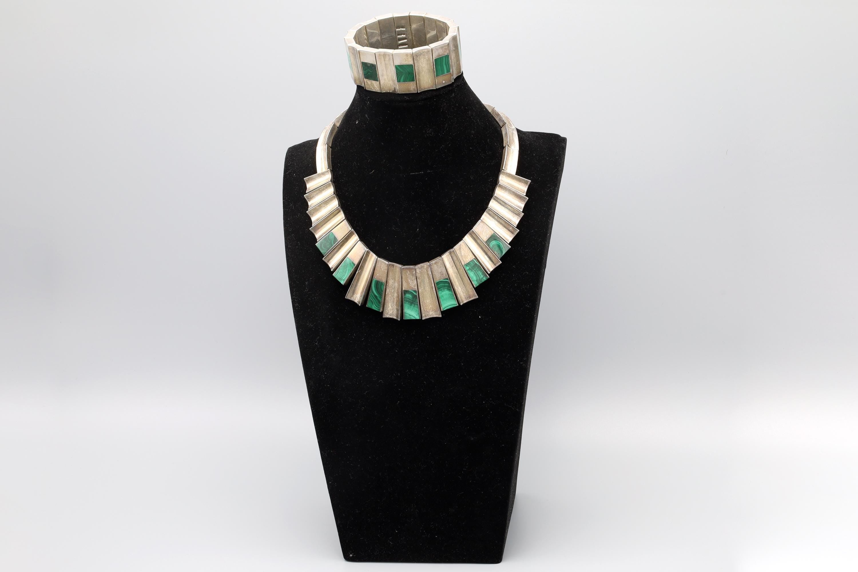 Monteros TM-100 Taxco Mexico Jewelry Set, 970 Silver And Green Malachite, Cleopatra Bib Collar Necklace And Bracelet, Articulated, Graduated