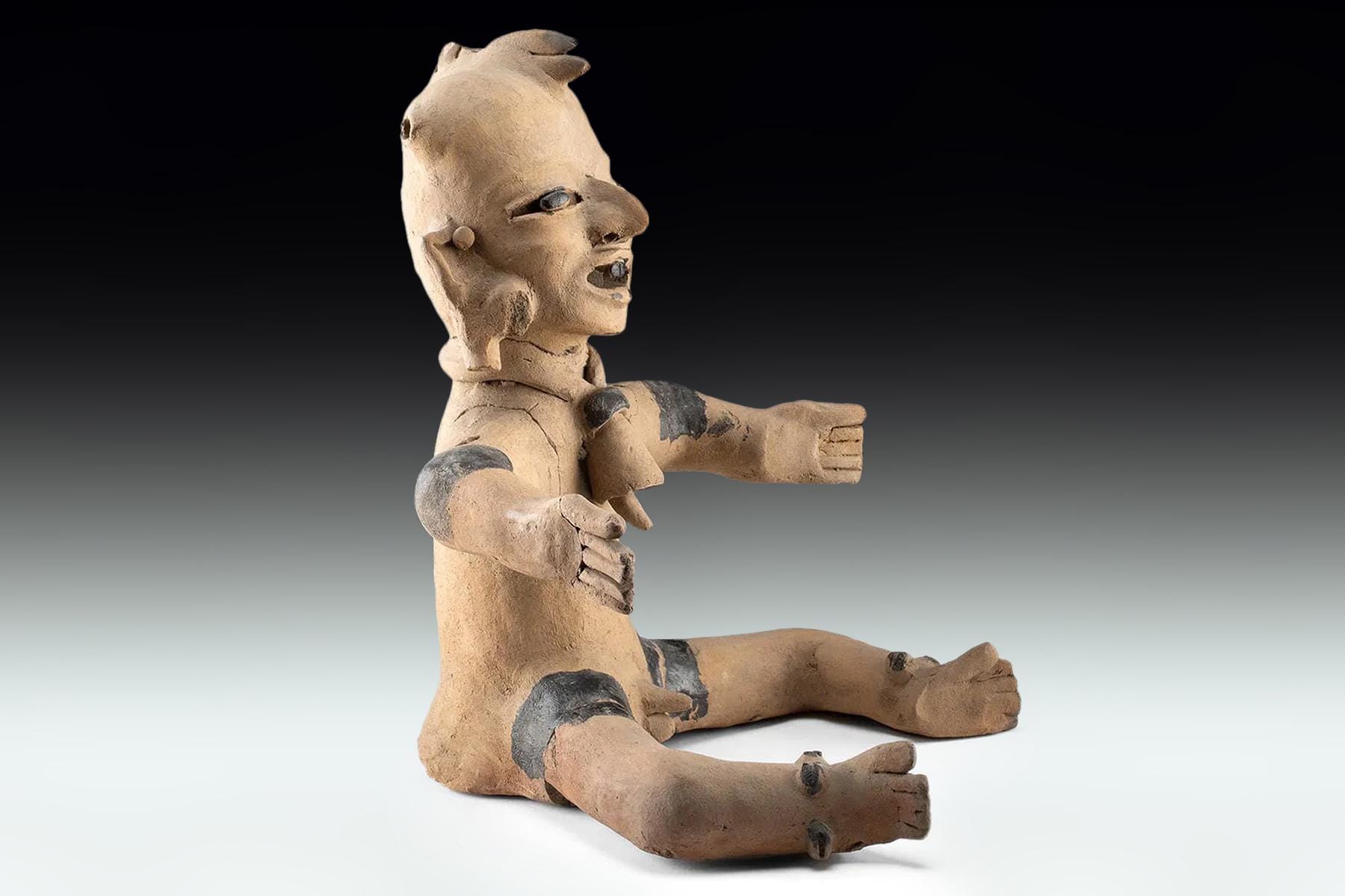 Ancient Pre Columbian Veracruz Pottery Male Sitting Figure, Remojadas Art Type 450 to 600 AD, Eastern Mexico, Thermoluminescence Tested