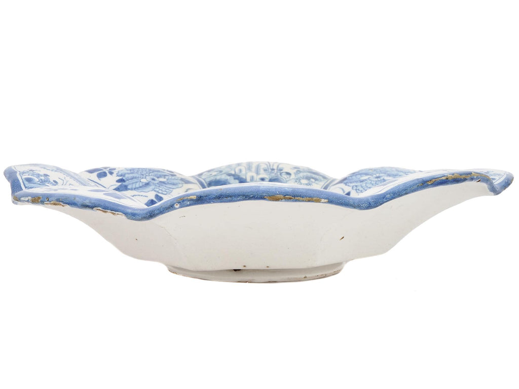 Antique 17th Century Kraak Ceramics, Large Blue And White Charger Plate With Lobulated Design, Germany Circa 1680s In A Chinoiserie Style