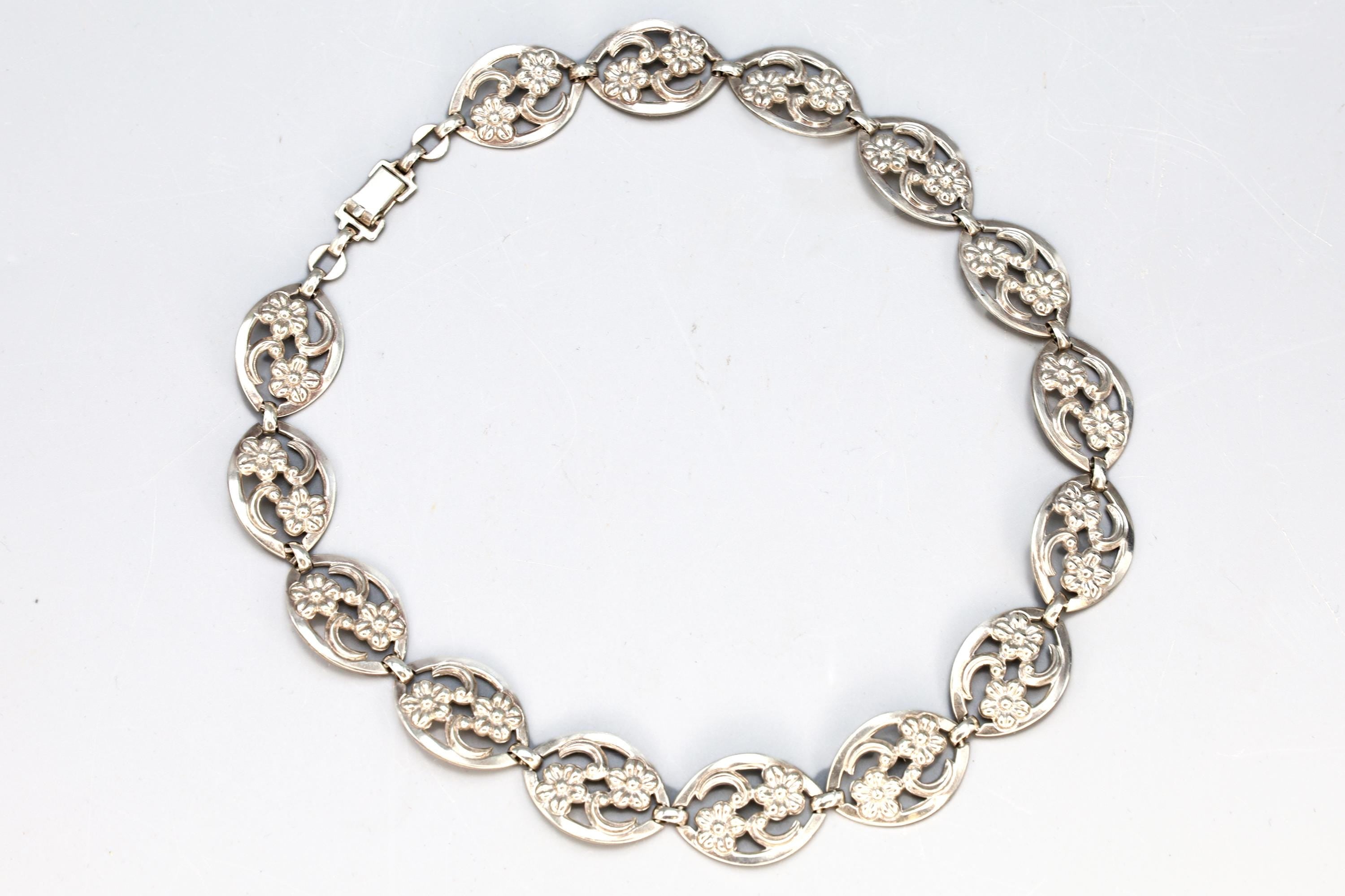 Panel Necklace With Flowers By Sterling WRE Richards, A Vintage 1950s American Jewelry, Oval Cut Out Links, Retro Fashion Accessories