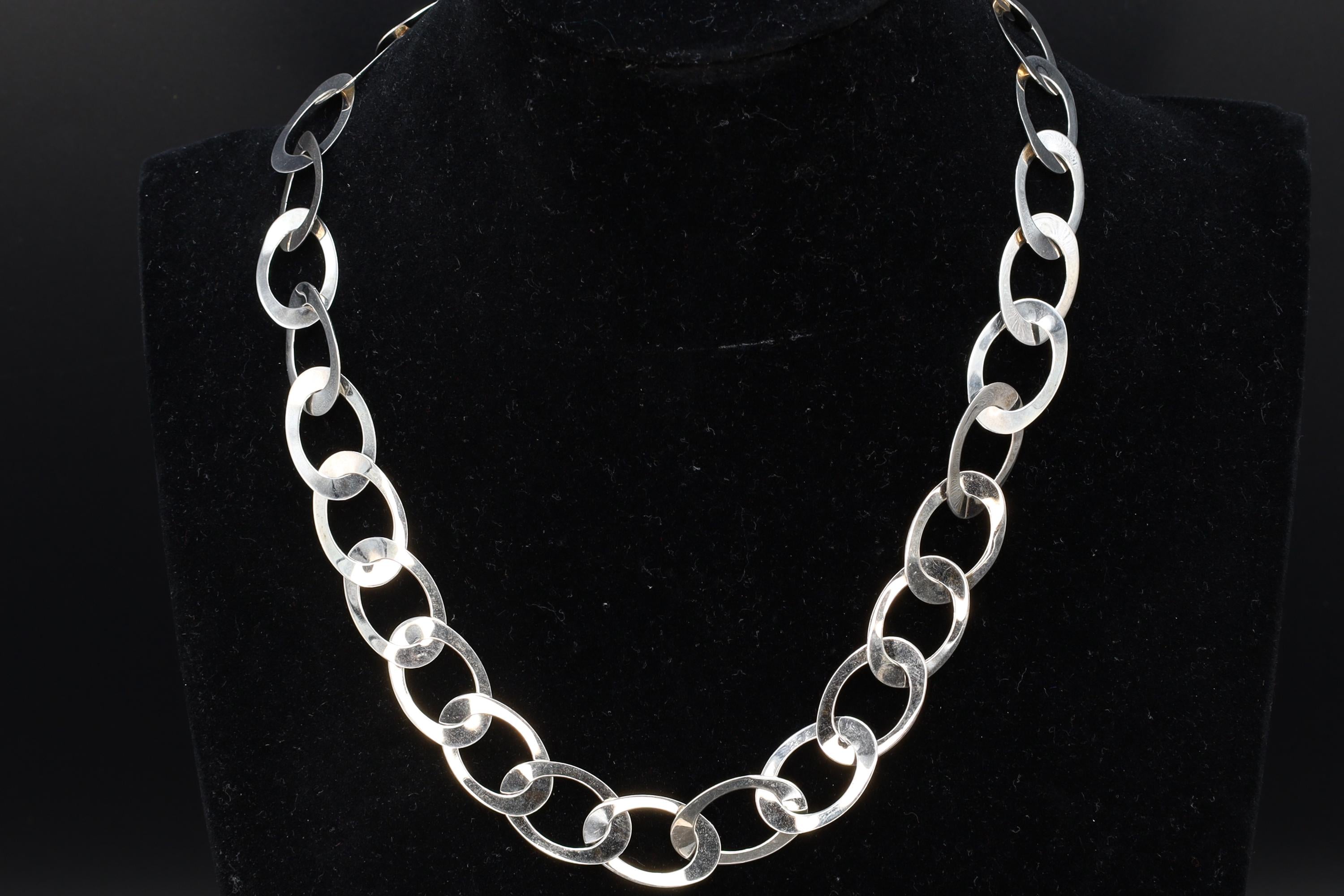 Contemporary Womens Jewelry, A 925 Sterling Silver Flat Link Chain, Collar 18 inches Length, Retro Vintage 1990s Fashion Accessories