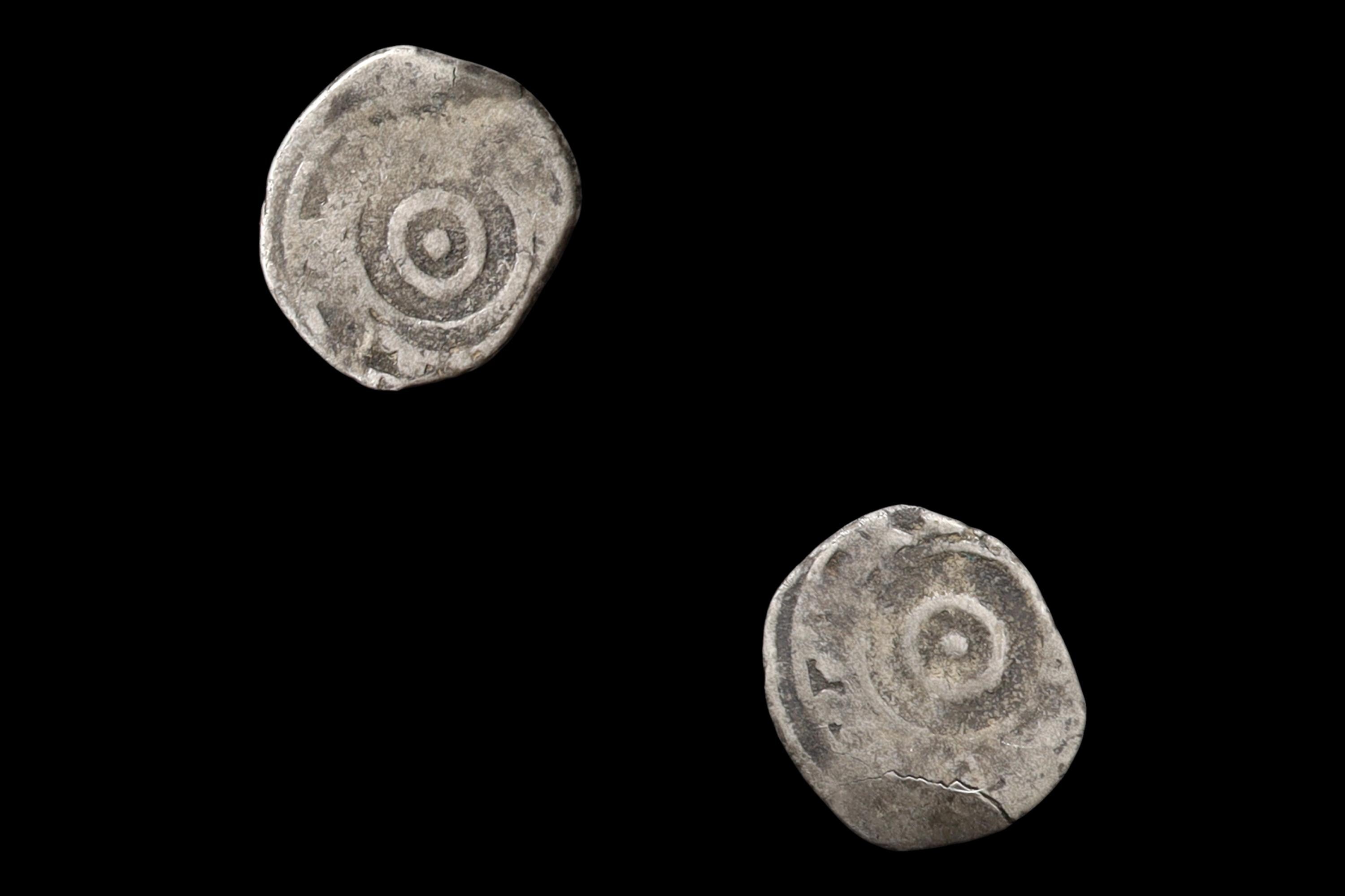 Medieval Egypt, Fatimids, al-Aziz Billeh, Fractional Value Of Half Dirham, Silver Coin With Arabic Calligraphy. Numismatics Collectibles