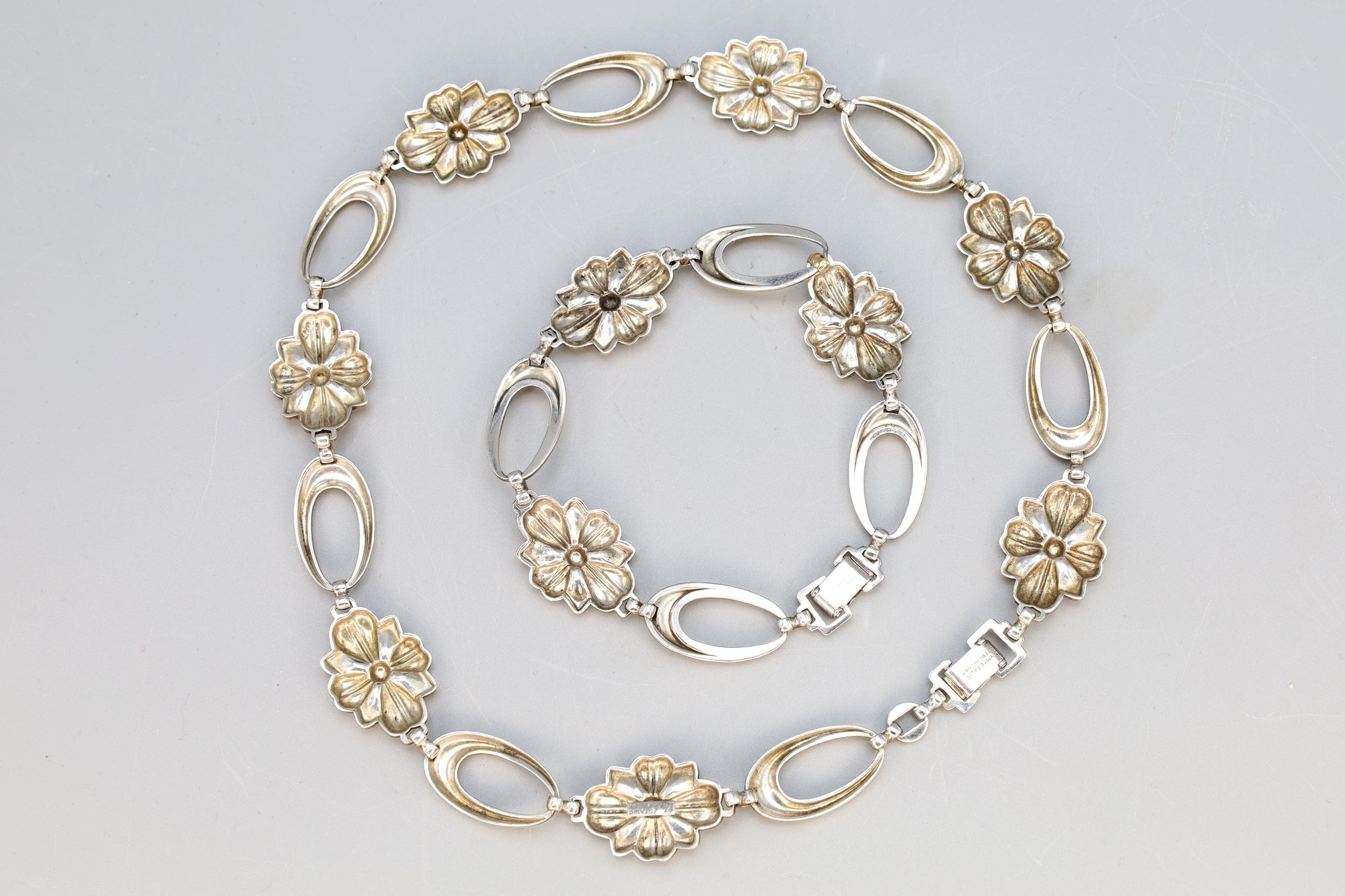 Jewelry Set By Sterling Symmetalic, Necklace And Bracelet, Vintage 1950s American Jewelry, Oval Flower Links, Retro Fashion Accessories
