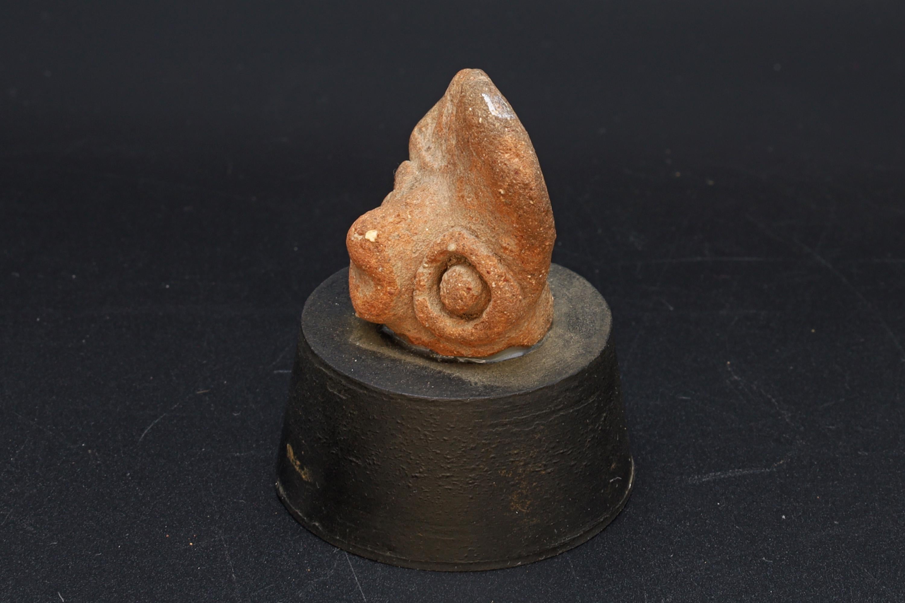 Ancient Pre Columbian Mixtec Pottery Representing A Bird, Early Formative Period Tayata 1350 To 850 BCE, Mexico Mesoamerican Art