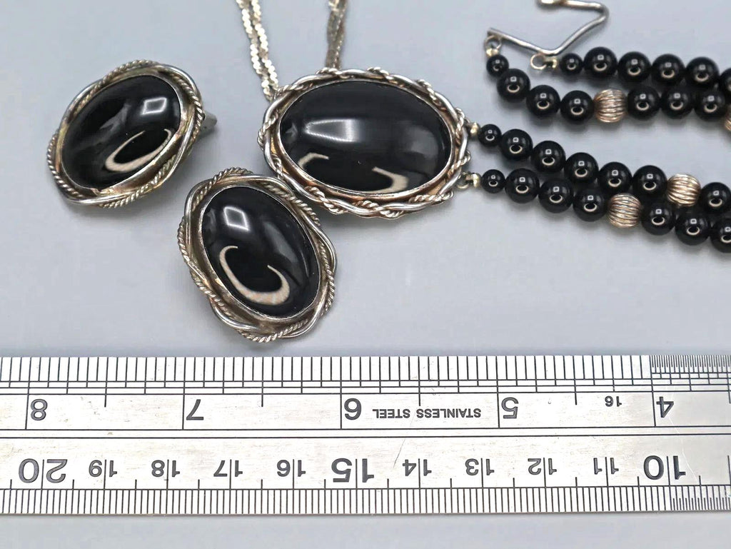 Southwestern Americana Sterling And Onyx Jewelry Set by Regina 1980s Vintage Fashion Accessories, Hand Signed