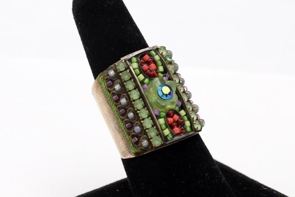Boho Statement Ring Size 8 USA Charts, Multiple Beads On A Silver Band. No Markings Or Hallmarks, Used With Some Wear. Sold as Is