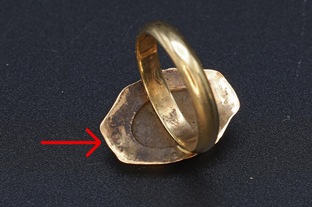 Antique 1880s Grant Tour Ring With Carved Shell Cameo And A 10 Karats Gold Setting, Italian Jewelry, Size 5 USA Charts, Total Weight 3 grams