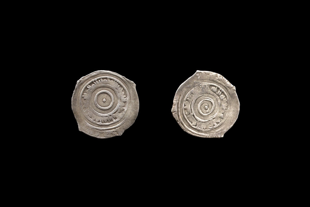 Medieval Egypt, Fatimids, al-Aziz Billeh, Fractional Value Of Half Dirham, Silver Coin With Arabic Calligraphy. Numismatics Collectibles