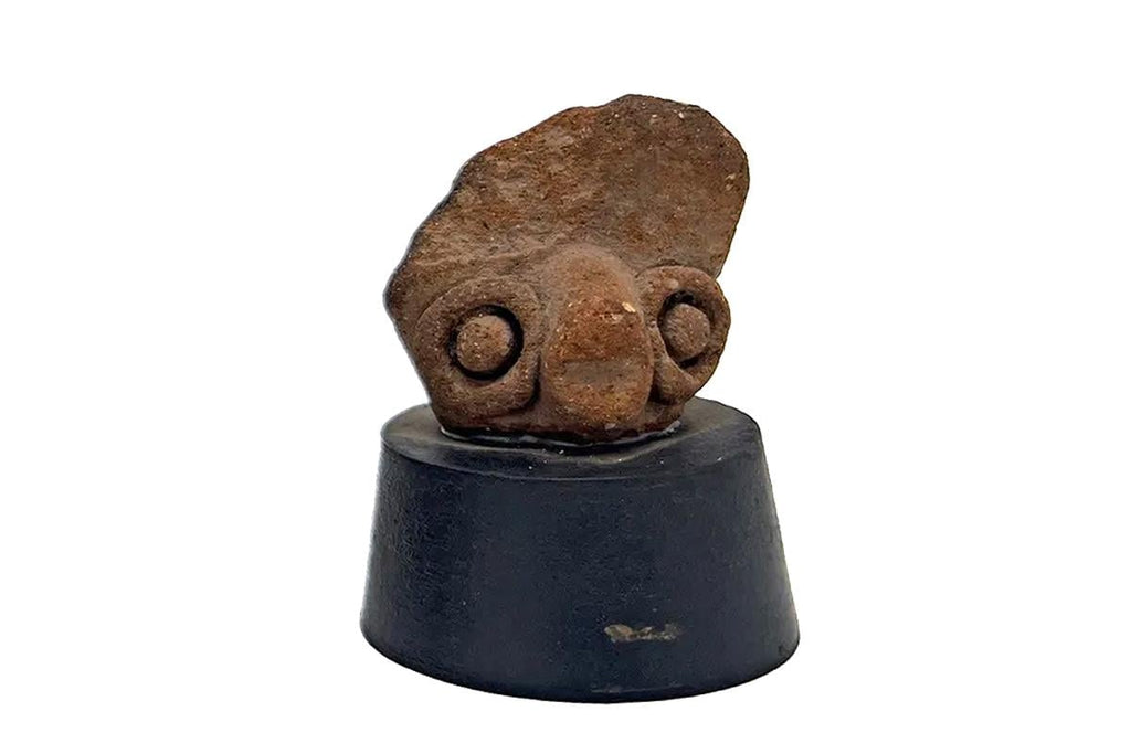 Ancient Pre Columbian Mixtec Pottery Representing A Bird, Early Formative Period Tayata 1350 To 850 BCE, Mexico Mesoamerican Art