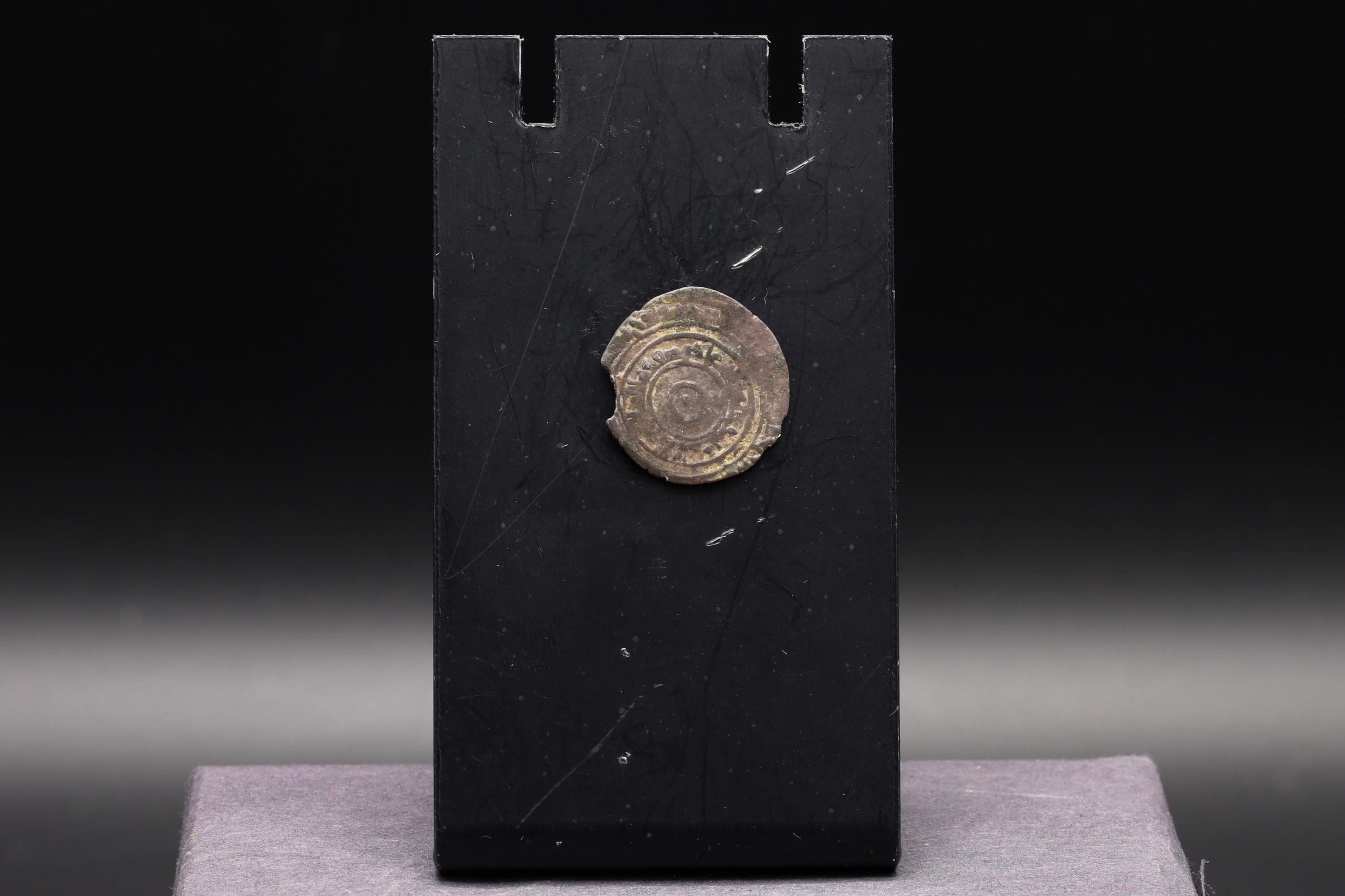Medieval Egypt, Fatimids, al-Aziz Billeh, Fractional Value Of Half Dirham, Silver Coin With Arabic Calligraphy. Numismatics Collectibles