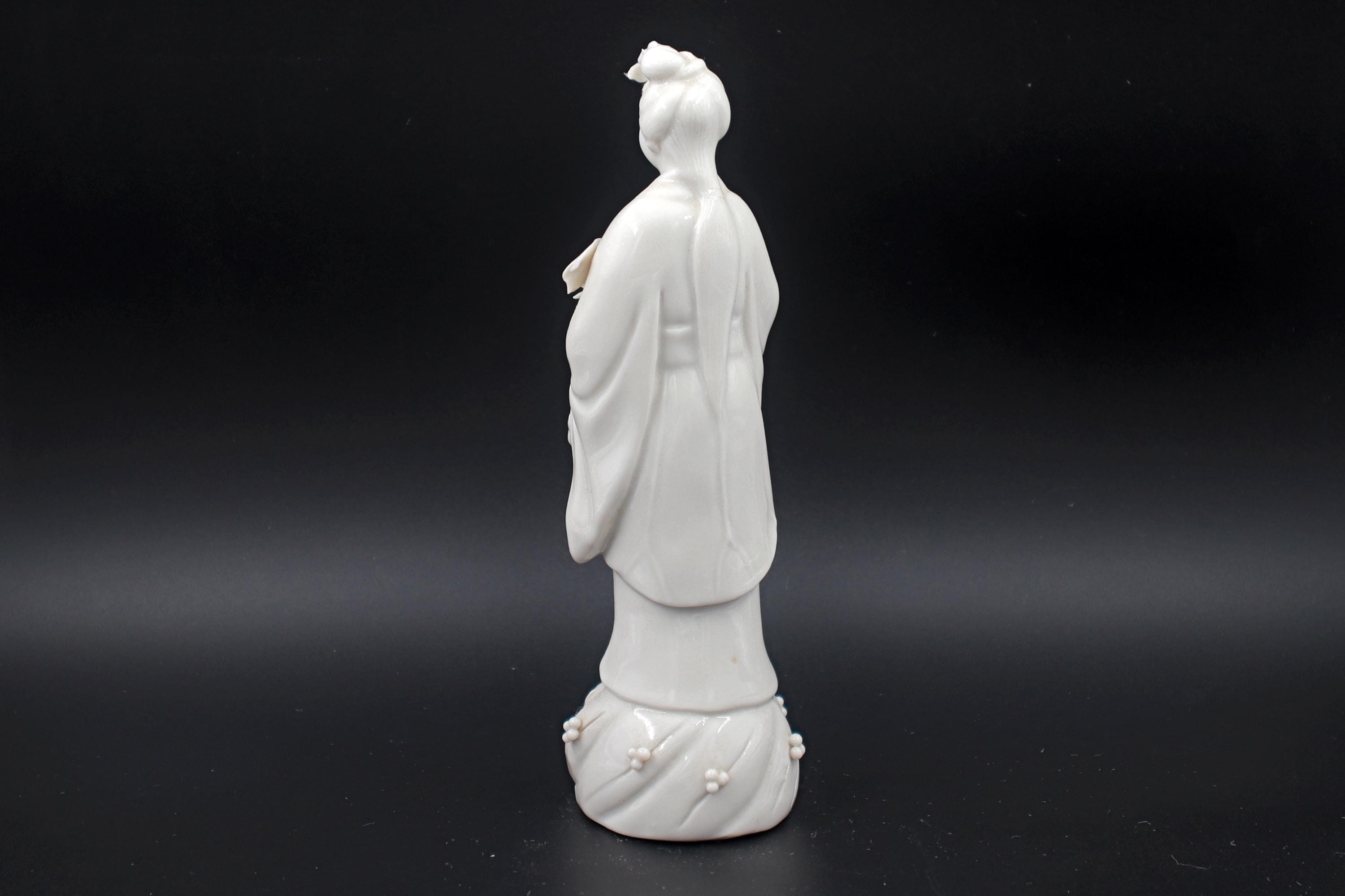 Antique Early 20th Century Dehua, Blanc De Chine Porcelain Statuette Of Guanyin, Female Bodhisattva, Asian Folk Religions, Buddhism Decor