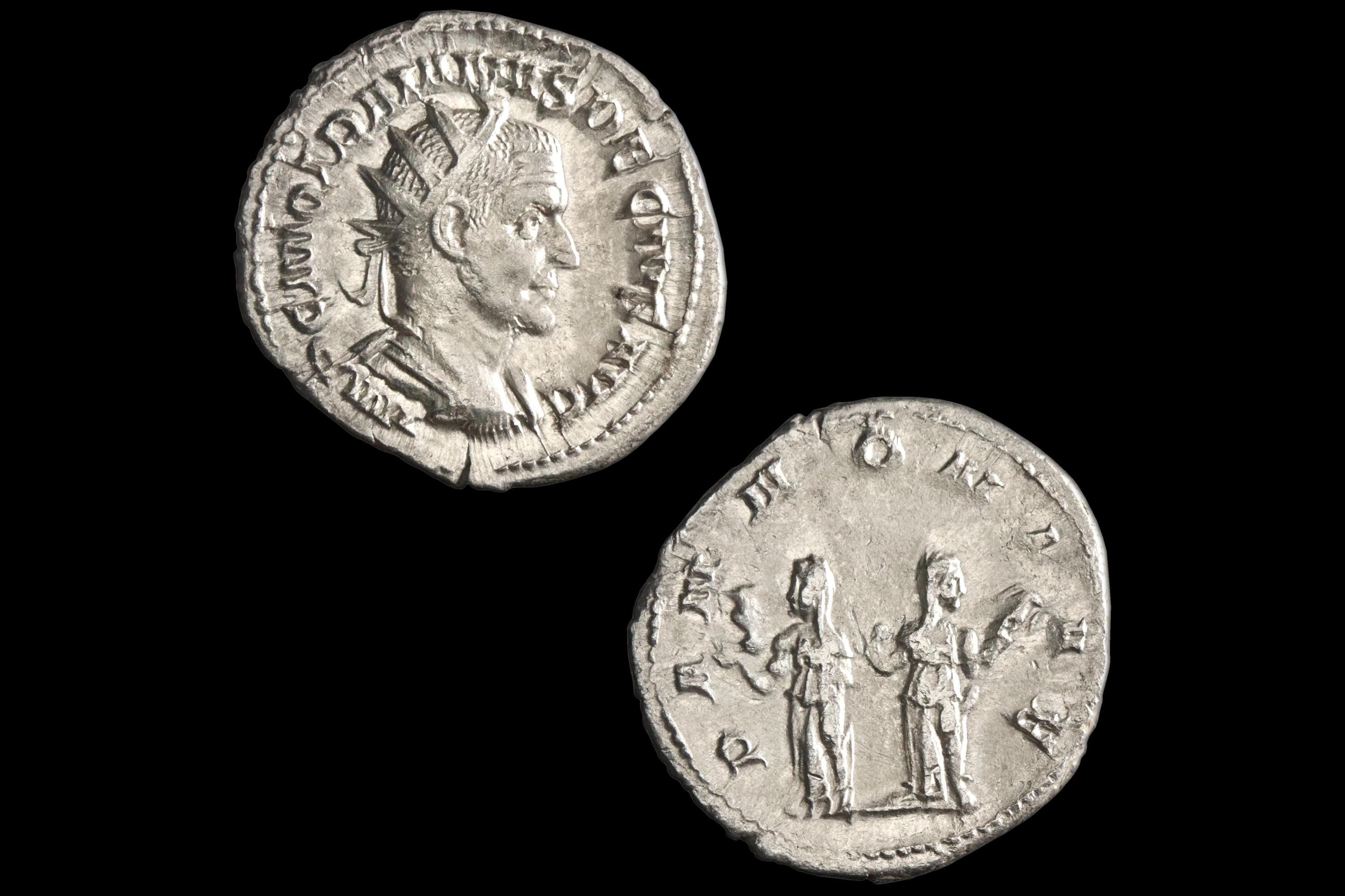 Ancient Roman Empire, 3rd Century AD, A Silver Denarius Coin. Emperor Trajan Decius Numismatics And Historical Antiquities Collectibles