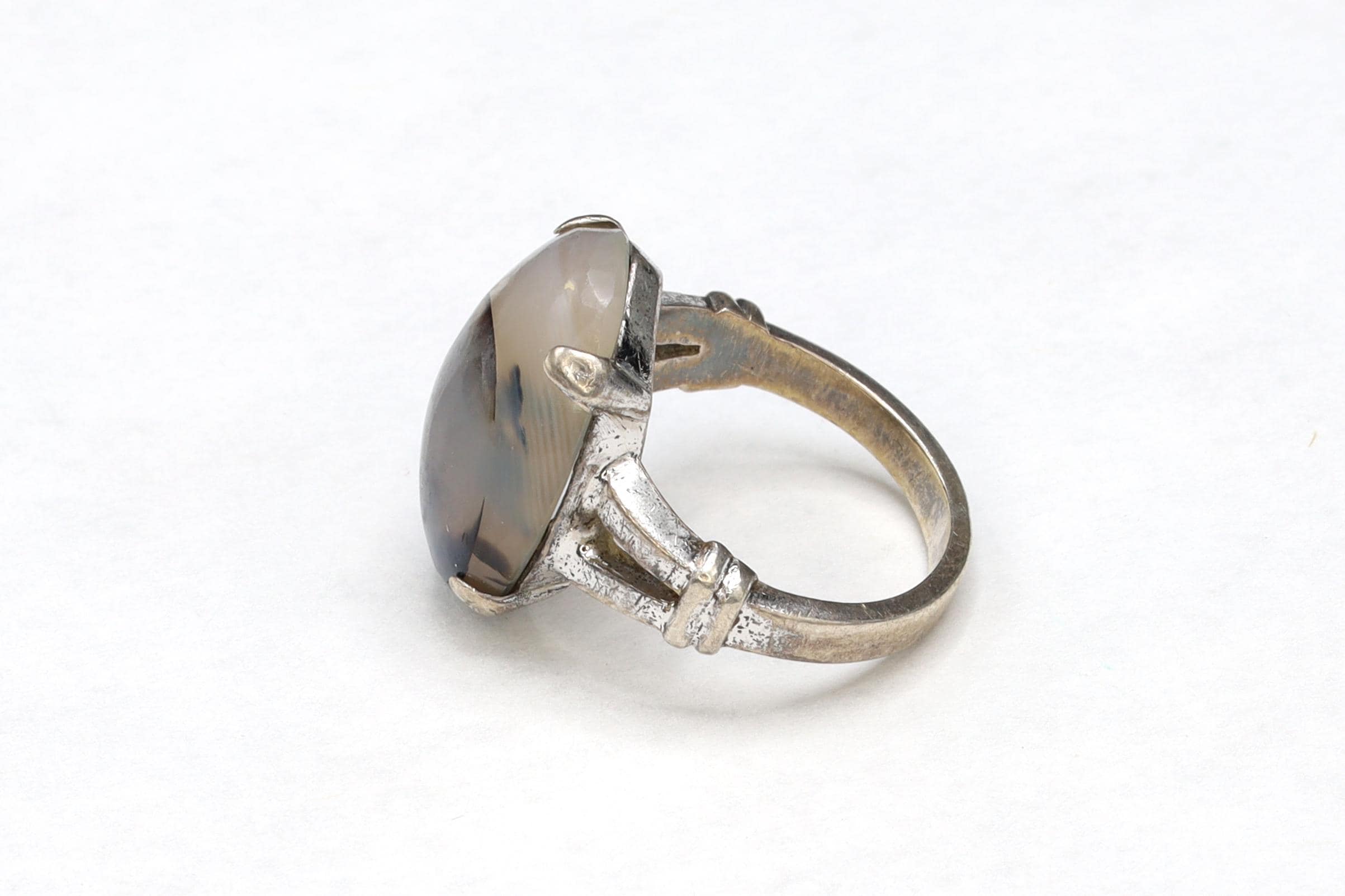 Clark and Coombs Jewelry, Sterling Silver And Moss Agate Ring Size 4 With Jeweler Hallmarks, Art Deco Fashion Accessories, Retro Americana