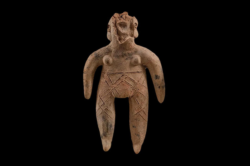 Ancient Pre Columbian Colima Pottery Standing Female Figure, Full Body Idol Dated As Between 100BC To 250AD, Western Mexico, Mesoamerica Art