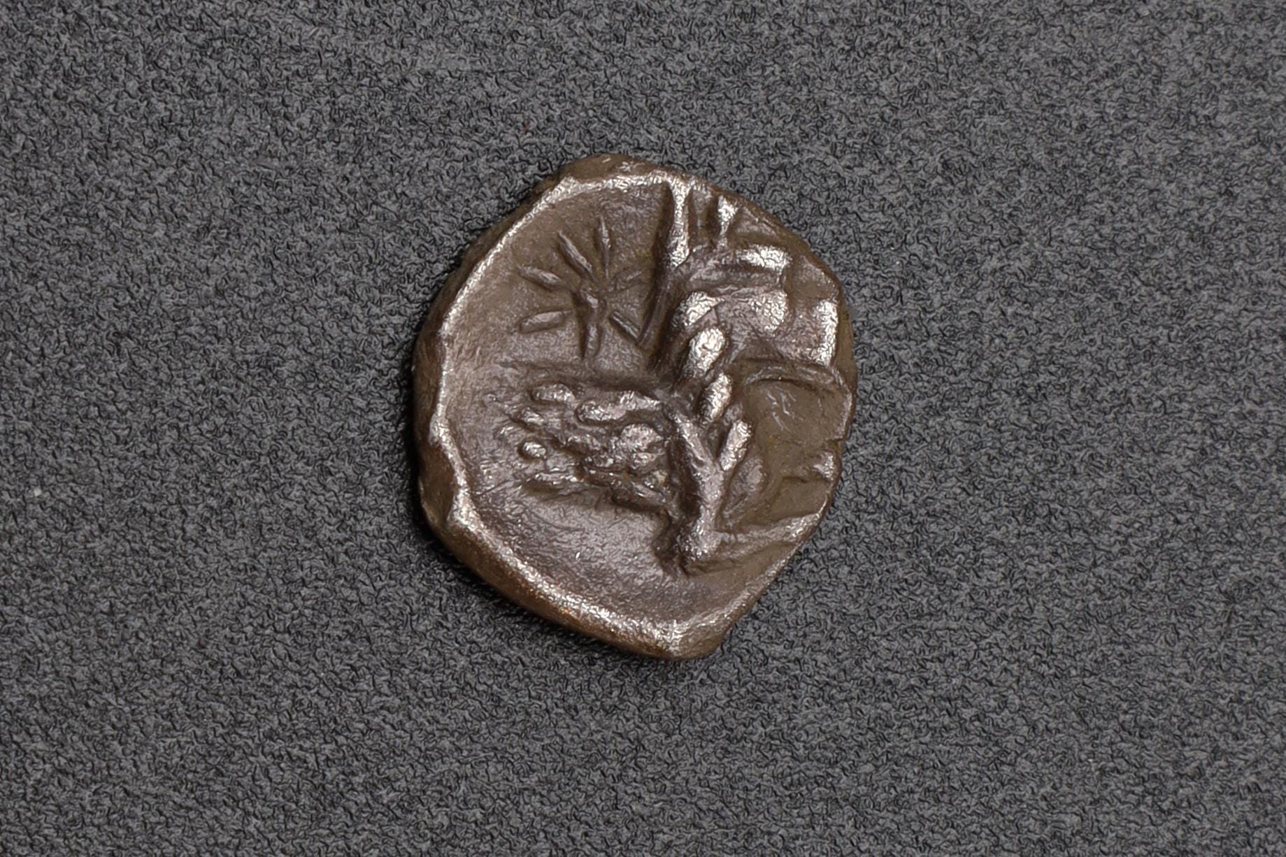 City Of Laranda Lycaonia, Greek Silver Obol Coin, 323 BCE, Herakles With Nemean Lion Skin, Wolf Running, Ancient Collectibles Numismatics