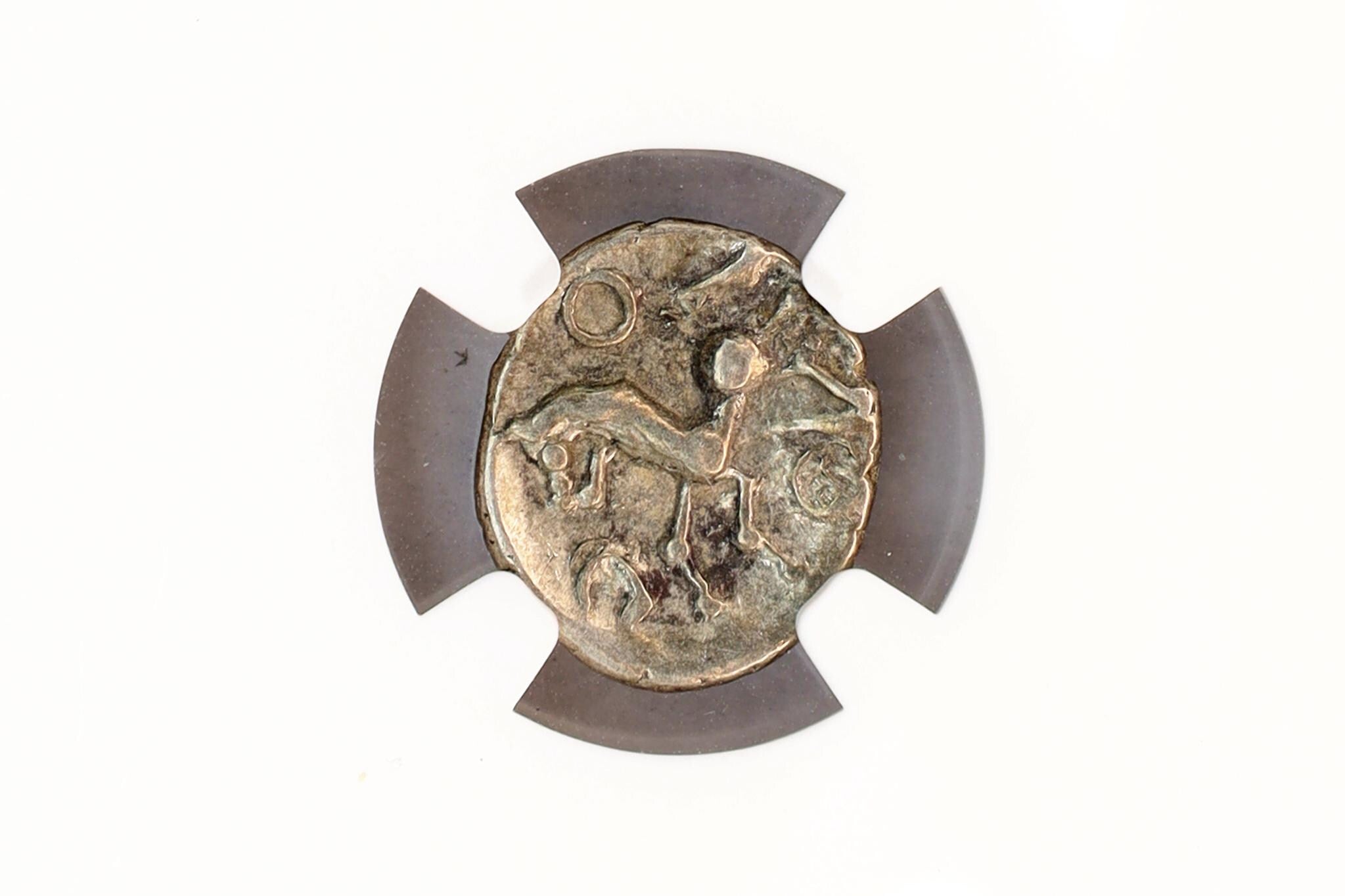 Gallia Celtica, Aedui Gaul Mid Of The 1st Century BCE, AR Quinarius Silver Coin Ch Vf Certified In NGC Case, Helmeted Head Of Roma And Horse
