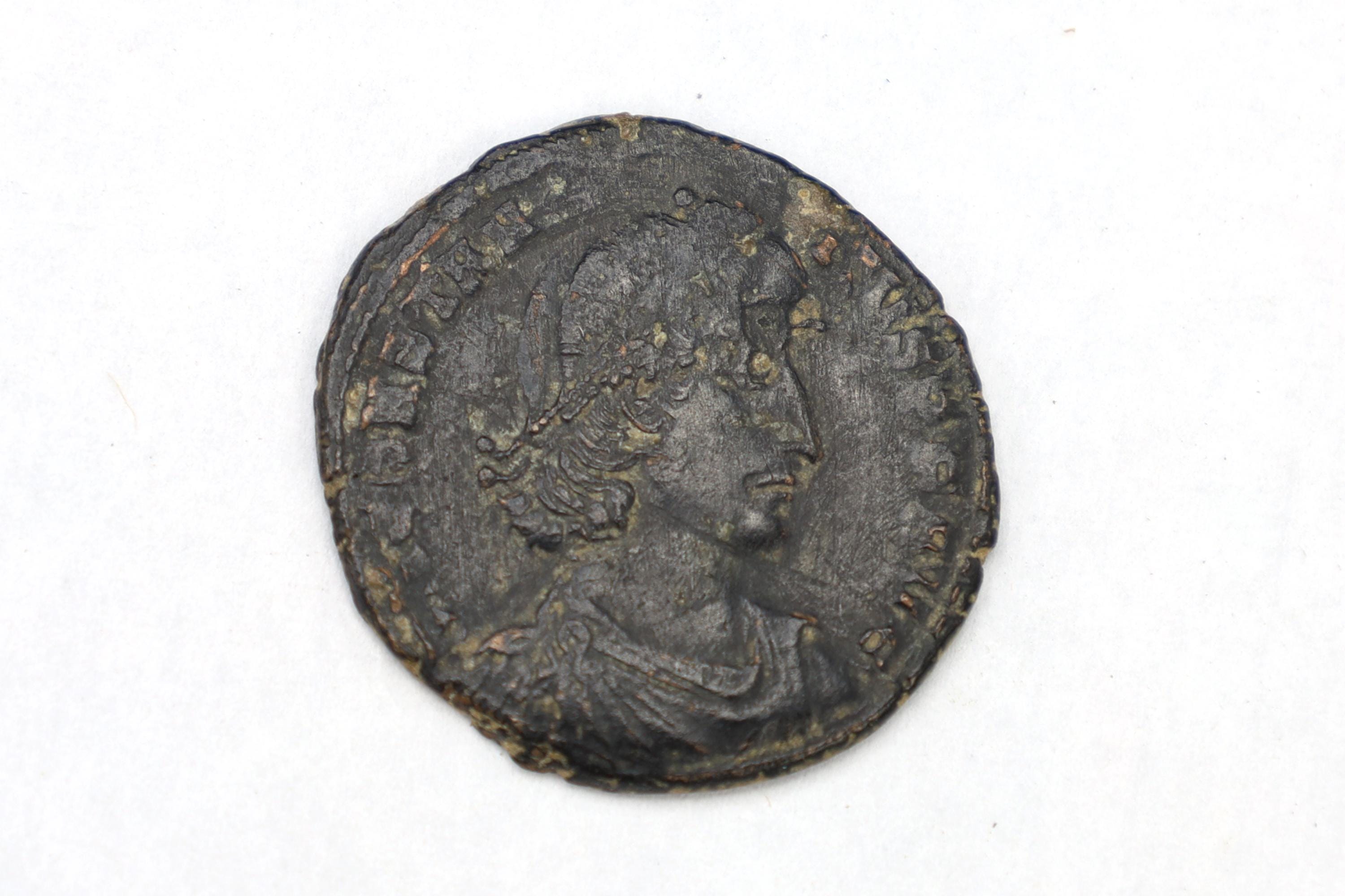 Ancient Rome Nummus Bronze Coin By Emperor Constantius II, Constantinople Mint 4th Century AD, Numismatics And Historical Collectibles