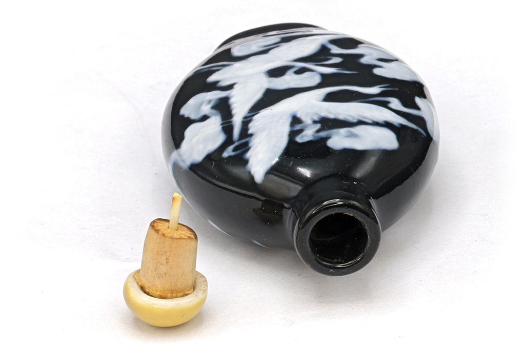 Antique Mid 19th Century Snuff Bottle Black And White Peking Glass With Crane Birds, Good Luck, Asian Oriental Arts, Tobacciana