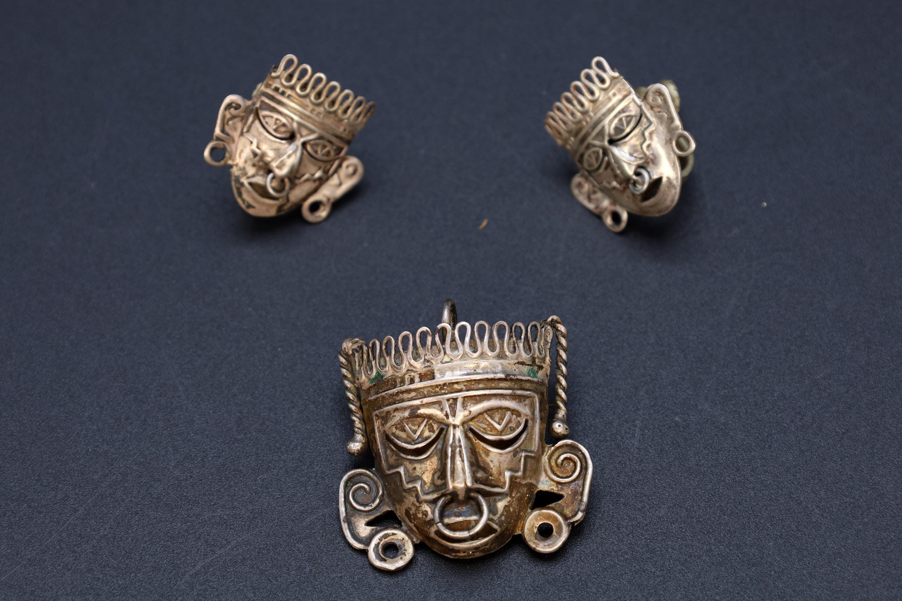 Taxco Mexico Jewelry Set, Pendant Brooch And Matching Earrings, Warrior Aztec Mask In Art Deco Style, Vintage 1940s Sterling Silver