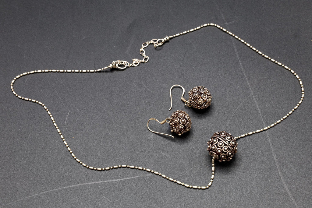 Vintage 1940s Jewelry Set, Neo Etruscan Flower Balls, 925 Sterling Silver Textured Puffed Bead Ball, Earrings And Pendant Necklace