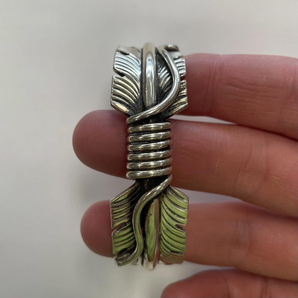 Navajo Mike Thomas Jewelry, Cuff Bangle Made Out Sterling Silver, Falcon Feathers, Southwestern Americana Fashion Accessories