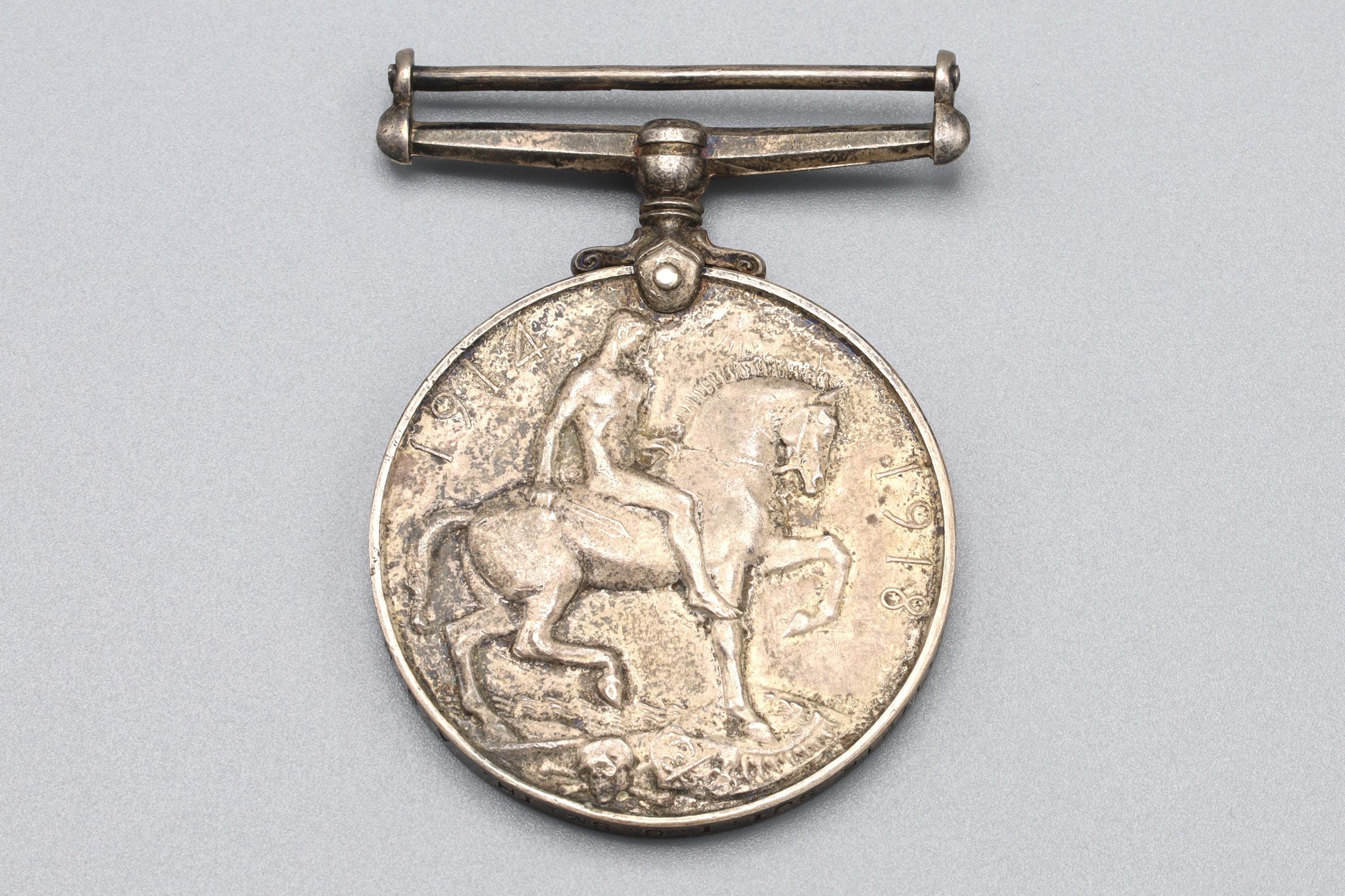 Great Britain A 1918 King GEORGE V War Silver Medal Military Collectibles WWI Collectibles UK