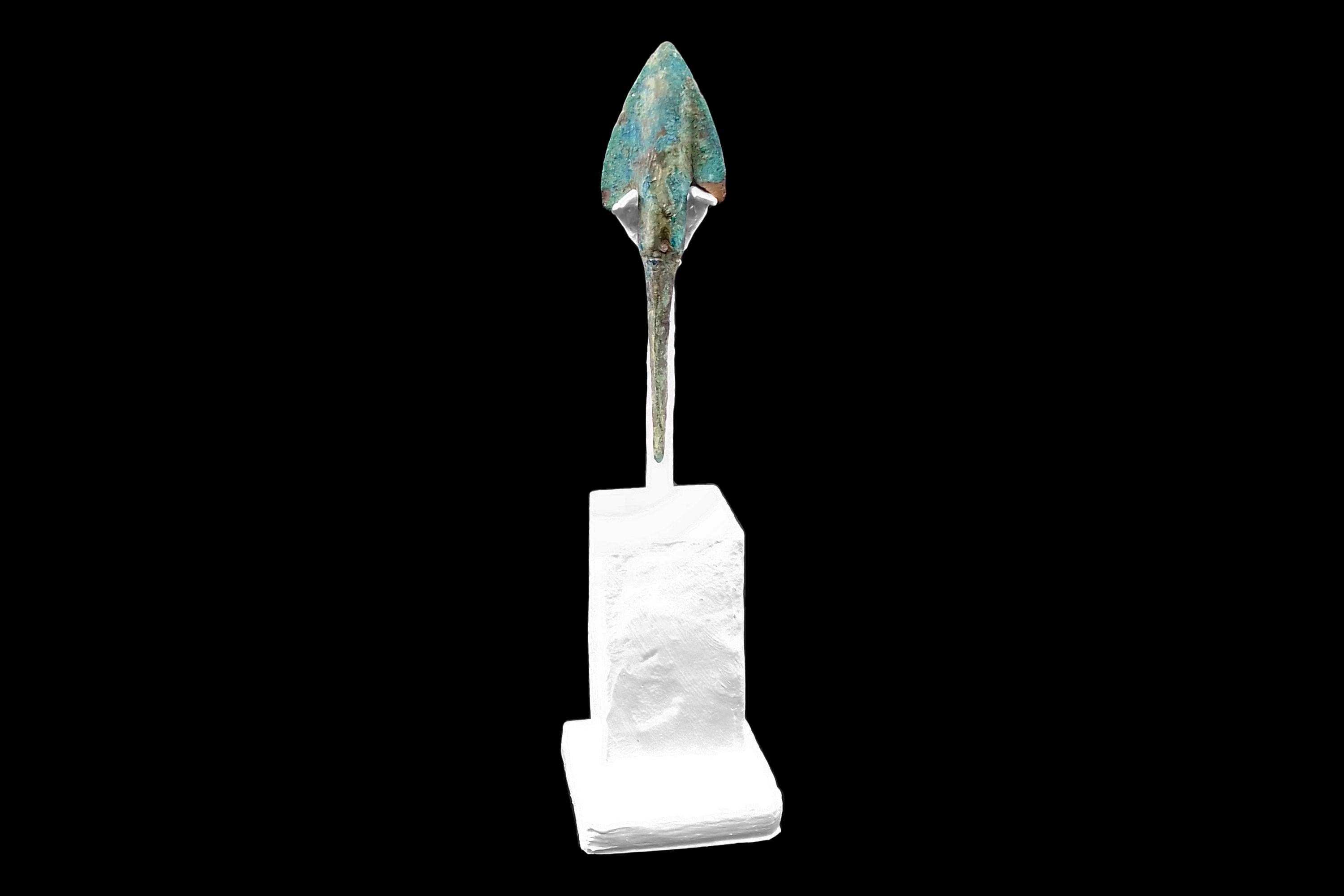 Ancient Luristan Bronze Arrow Point From Around 1200 To 800 BCE, Near Eastern Antiquities And Militaria Collectibles, Primitive Arrowheads