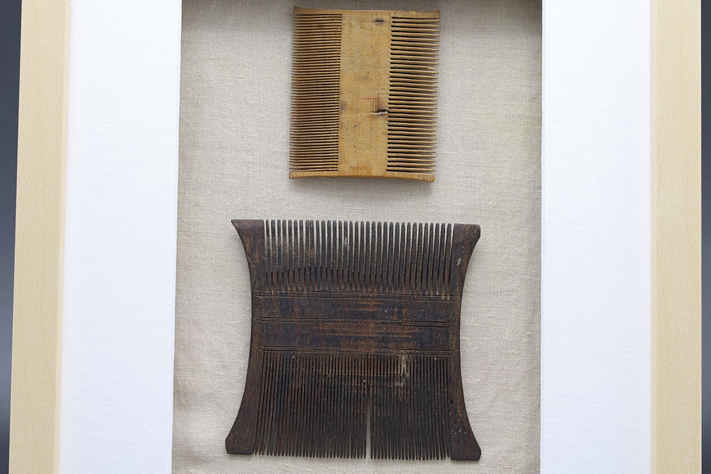 Colonial India, Circa 1920s Hand Carved Wood Combs From Rajasthan Gipsy Tribesmen, Kalbelia, Framed And Read To Hand On Wall, Bathroom Decor