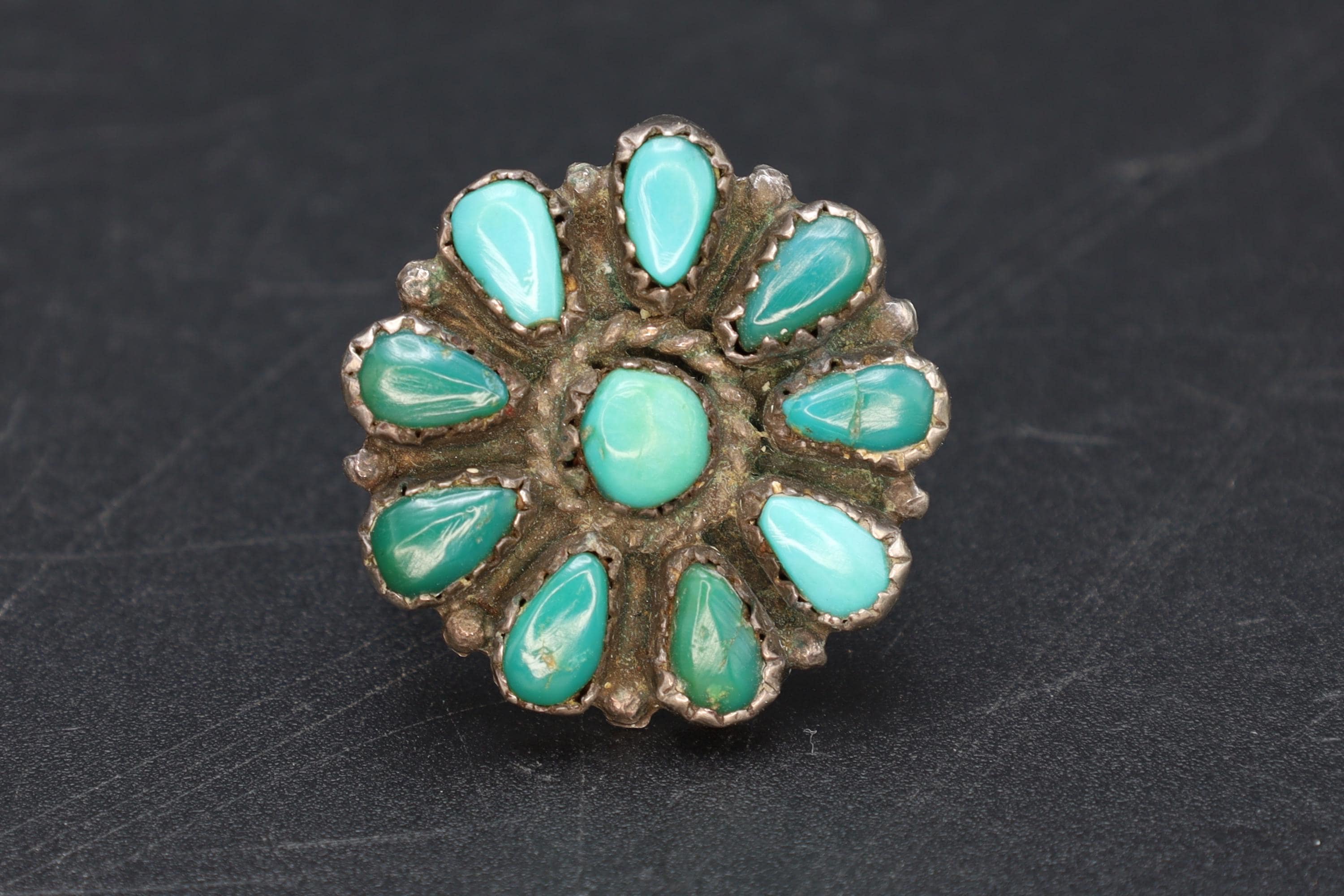 Turquoise Stone Ring Size 6 3/4 USA Charts, Dandelions Flower, Southwestern Americana Fashion Accessories, Navajo Zuni Style Jewelry