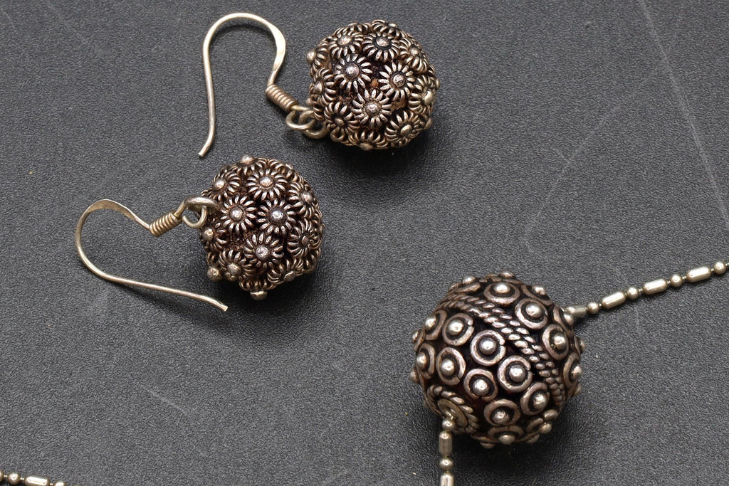 Vintage 1940s Jewelry Set, Neo Etruscan Flower Balls, 925 Sterling Silver Textured Puffed Bead Ball, Earrings And Pendant Necklace