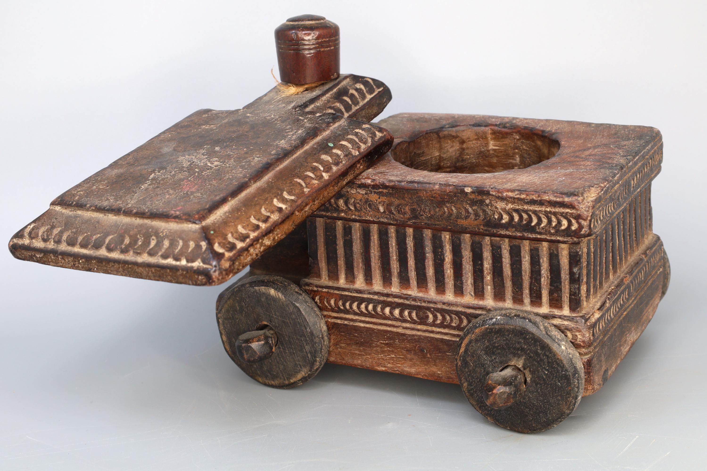 Antique 19th Century Vibhuti Box, Colonial India. Ethnic Rustic Car With Wheels, South Asia Folk Art, Oriental Crafts And Collectibles