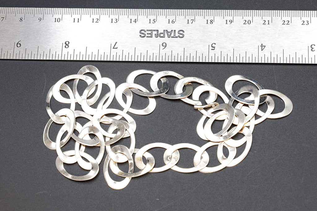 Contemporary Womens Jewelry, A 925 Sterling Silver Flat Link Chain, Collar 18 inches Length, Retro Vintage 1990s Fashion Accessories