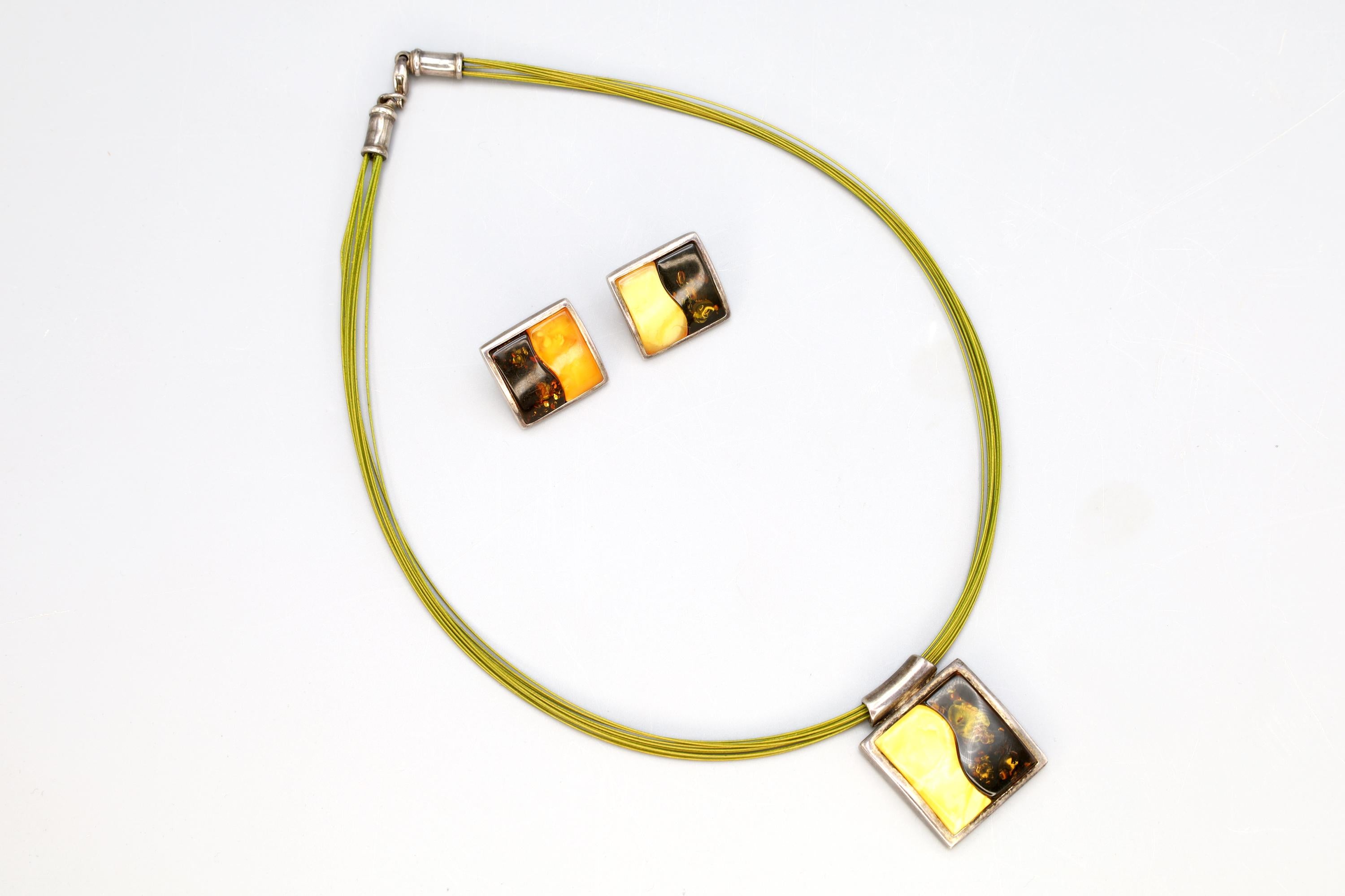 Modernist Jewelry Set, Baltic Amber, Sterling And Wire, A Pendant Necklace And Large Stud Earrings, Wavy Design, Retro Fashion Accessories