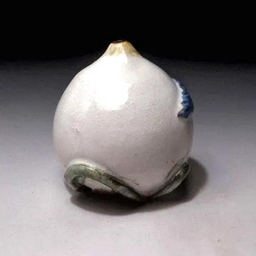 Ariyasu Takada, Suiteki Japanese Calligraphy Water Pot, Glazed Porcelain Shaped As A Peach Fruit, Japanese Pottery Art, Signed