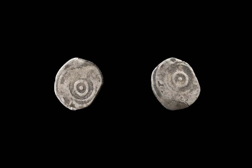 Medieval Egypt, Fatimids, al-Aziz Billeh, Fractional Value Of Half Dirham, Silver Coin With Arabic Calligraphy. Numismatics Collectibles