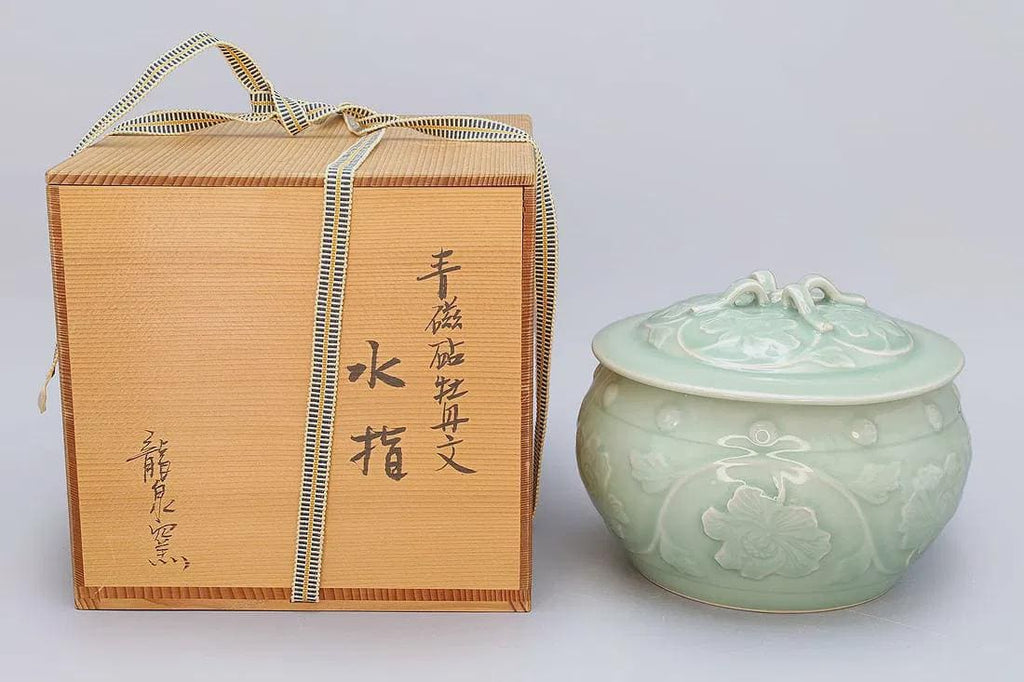 Antique Mid 20th Century Chinese Celadon Mizusashi Water Container For Tea Ceremony, Zhong Guo Longquan, East Asia Pottery Art