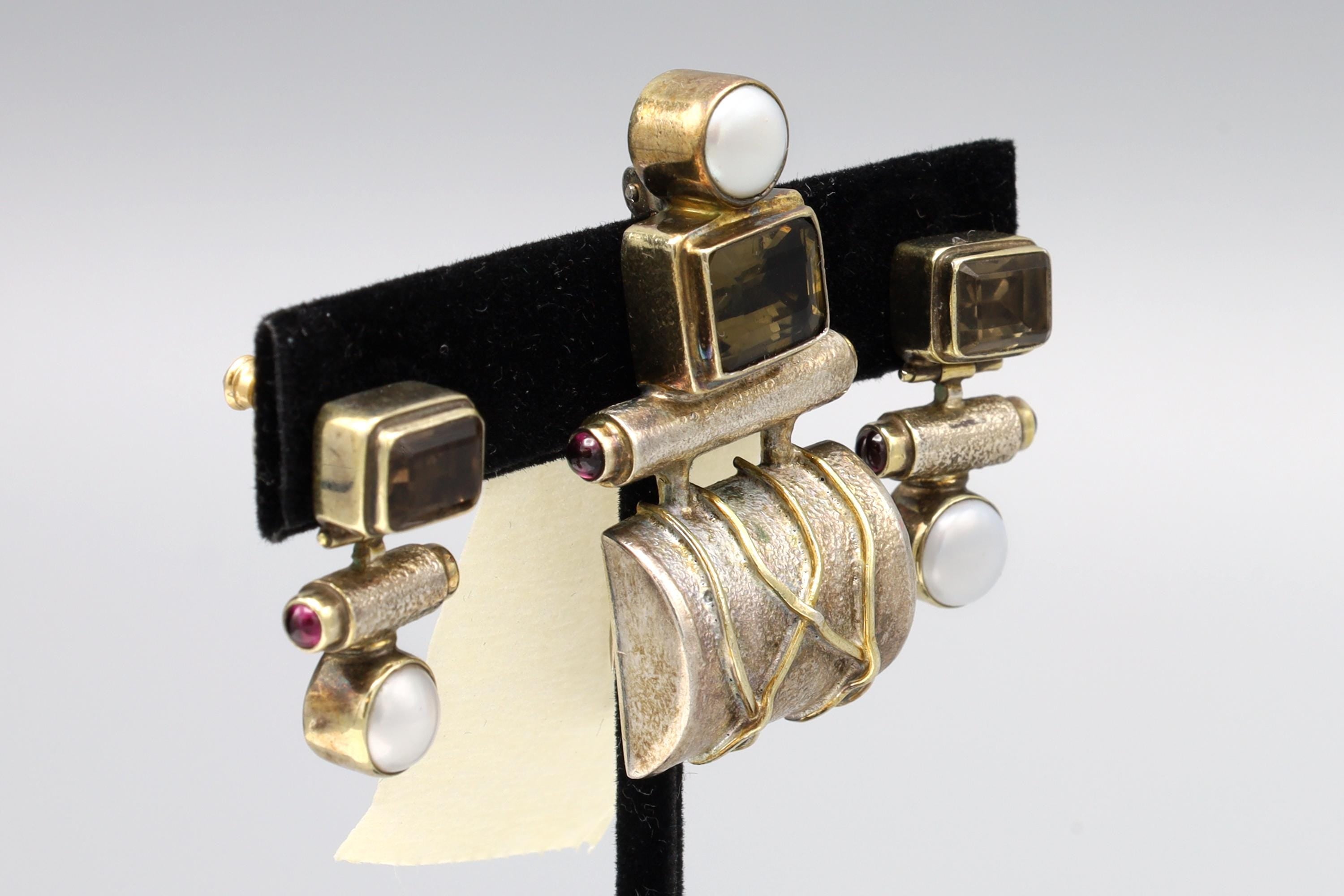 Modernist Jewelry Set With Earrings And Brooch Made With 925 Silver, Gold Wash Vermeil, Smoky Quartz And Pink Purple Garnet Cabochons