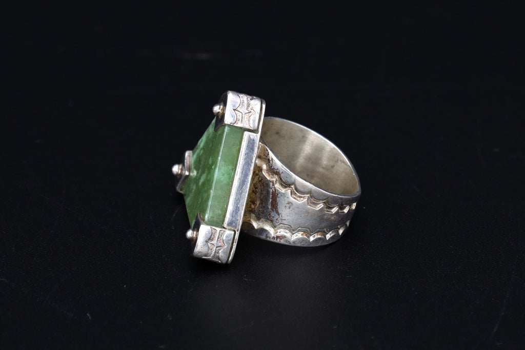 Desert Rose, Jay King Jewelry, Statement Ring Size 5 1/2 USA Charts, Sterlign Silver And Jadeite Nephrite, Triangle Shaped, Post Modern Art