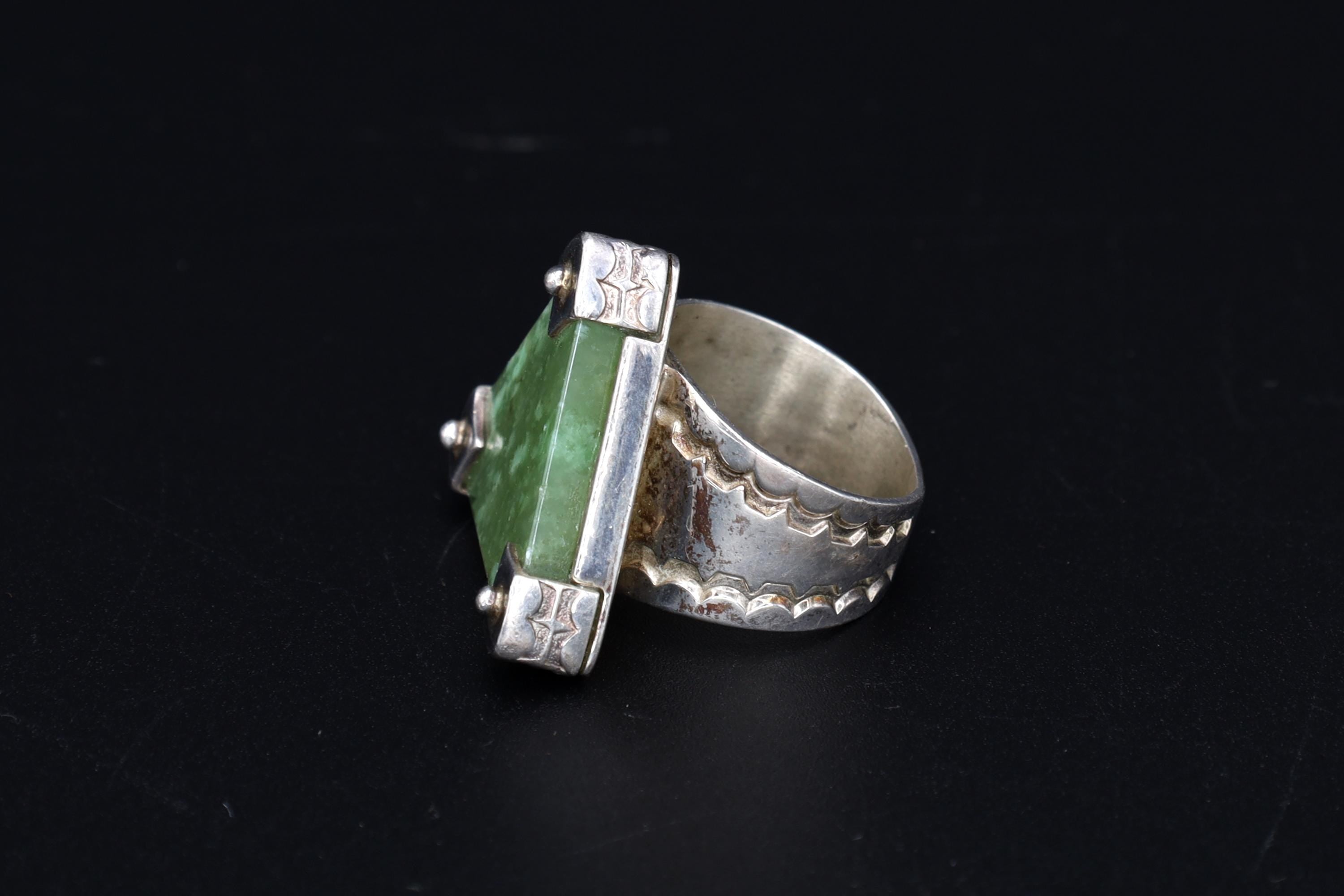 Desert Rose, Jay King Jewelry, Statement Ring Size 5 1/2 USA Charts, Sterlign Silver And Jadeite Nephrite, Triangle Shaped, Post Modern Art