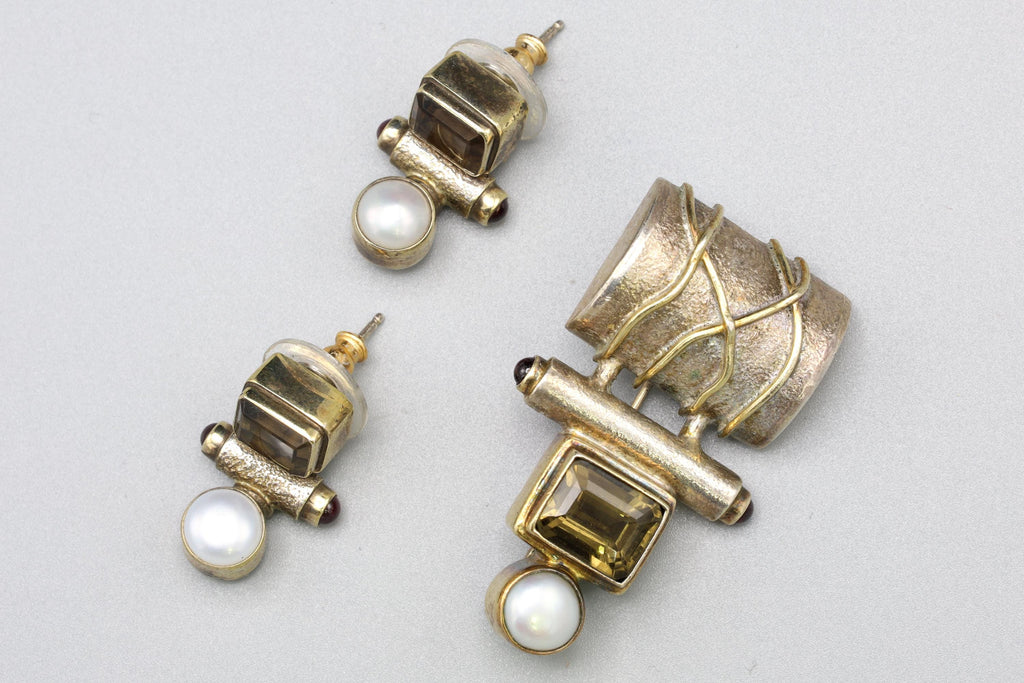 Modernist Jewelry Set With Earrings And Brooch Made With 925 Silver, Gold Wash Vermeil, Smoky Quartz And Pink Purple Garnet Cabochons