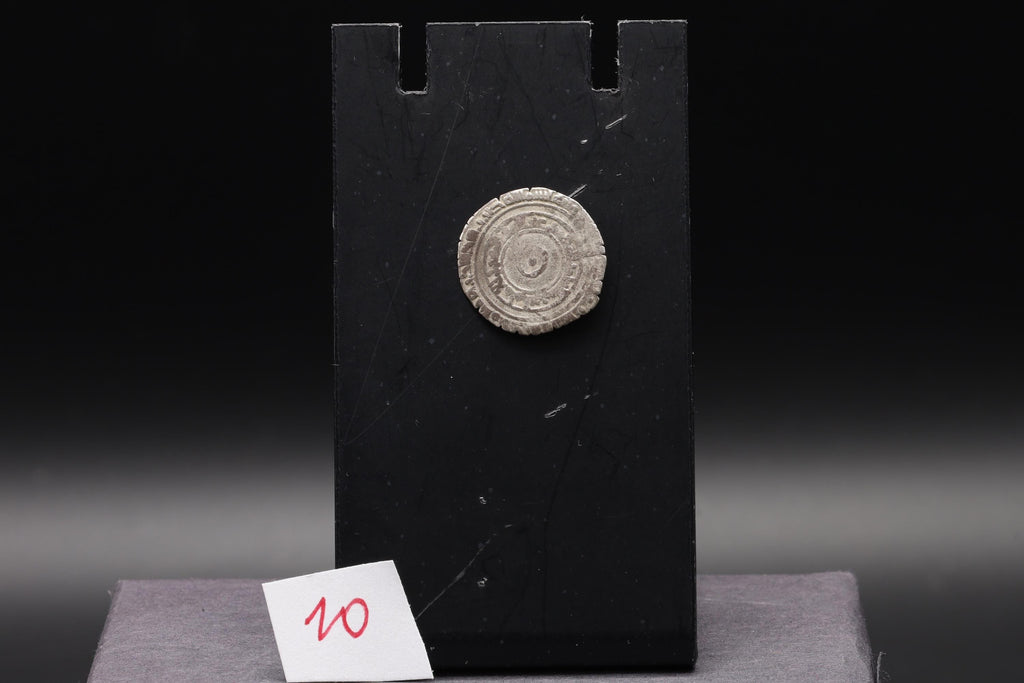 Medieval Egypt, Fatimids, al-Aziz Billeh, Fractional Value Of Half Dirham, Silver Coin With Arabic Calligraphy. Numismatics Collectibles