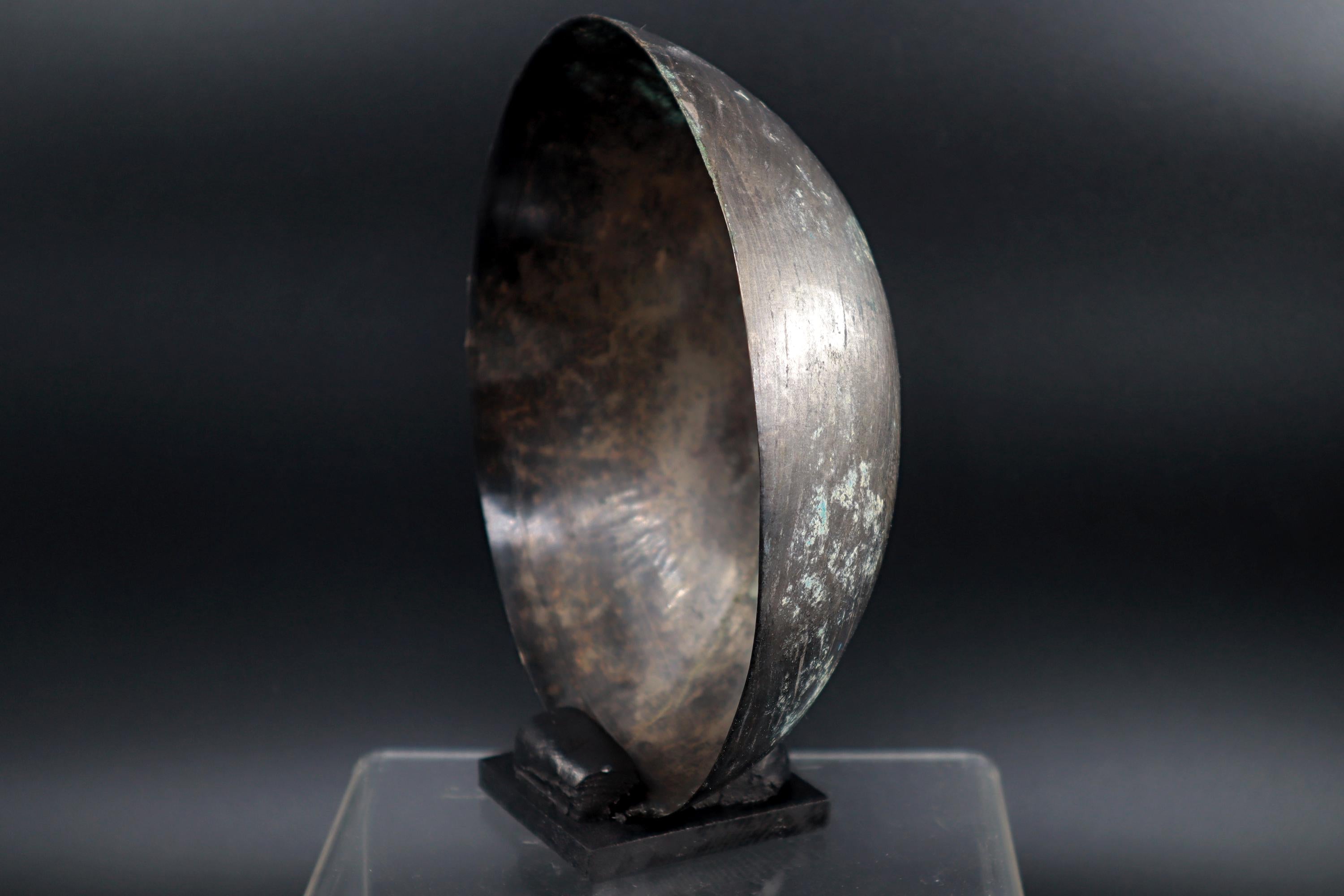 Ancient Near East, Sasanian Empire, Dated As Between The 3rd To 7th Century CE. A Simple Manufacture Bronze Bowl Or Phiale, Antiquities Art