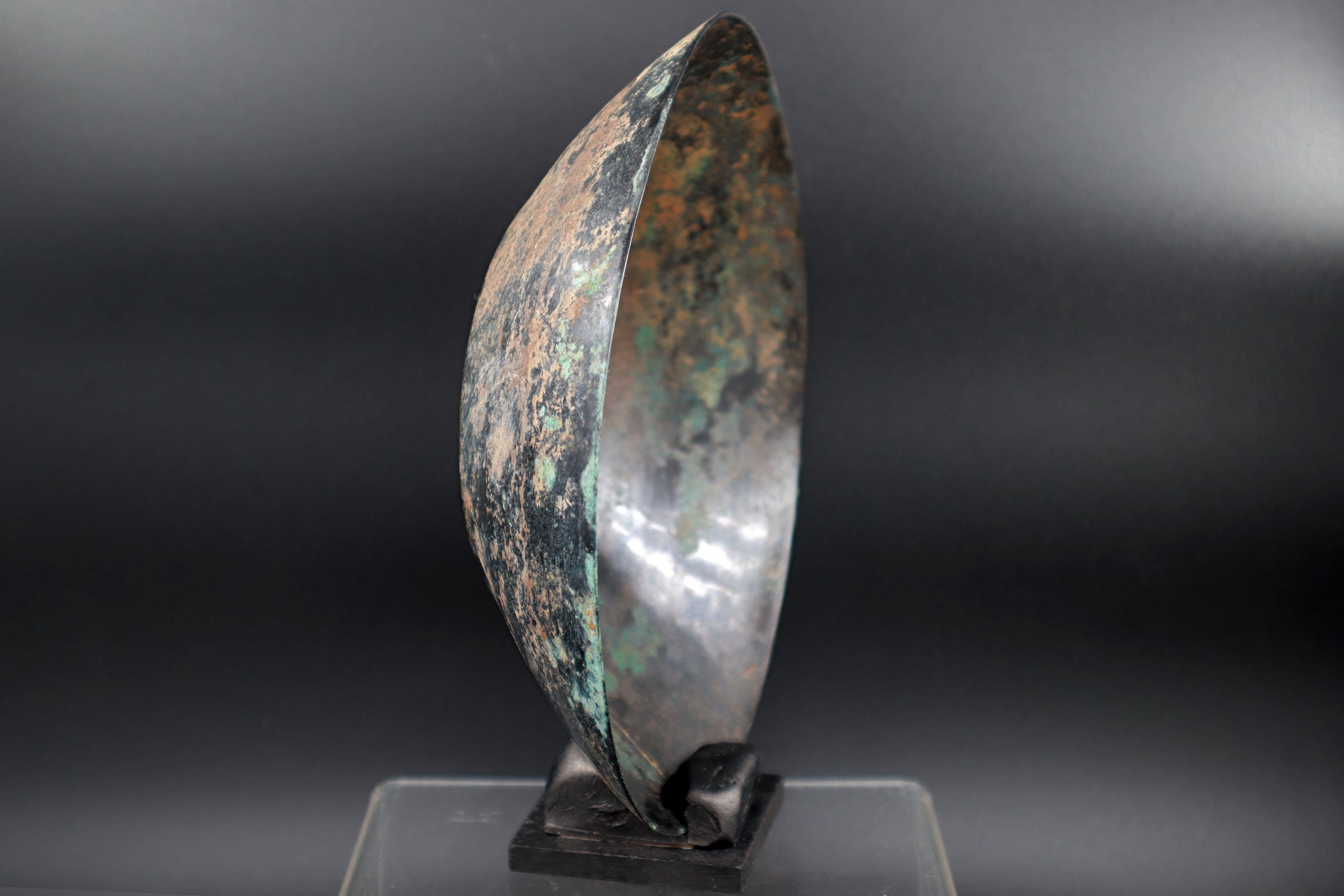 Ancient Near East, Sasanian Empire, Dated As Between The 3rd To 7th Century CE. A Simple Manufacture Bronze Bowl Or Phiale, Antiquities Art