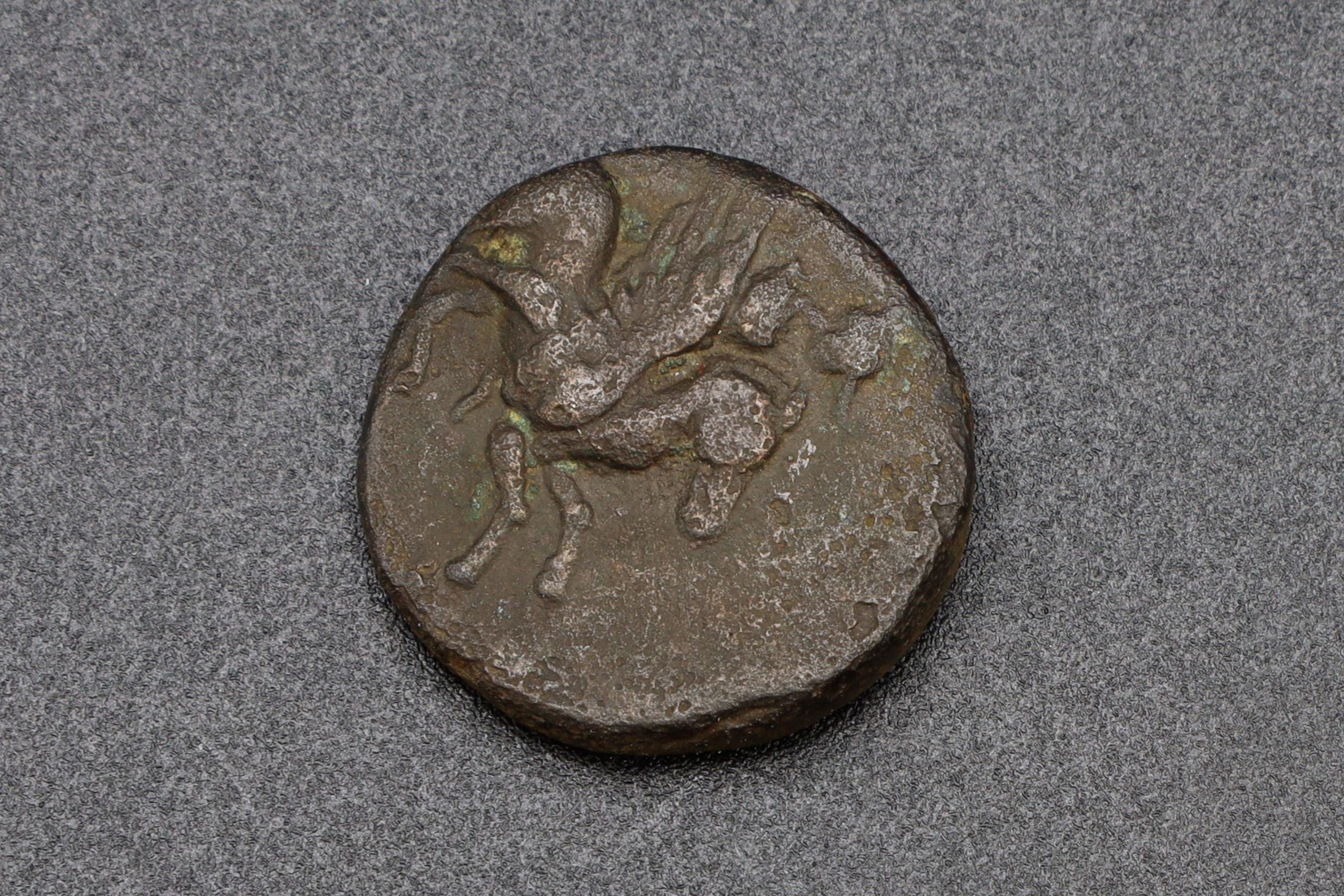 RARE Akarnania Leukas, AR Bronze Coin Circa 350 To 330 BCE, Bellerophon Riding Pegasus, Chimaera Monster, Ancient Collectibles Numismatics