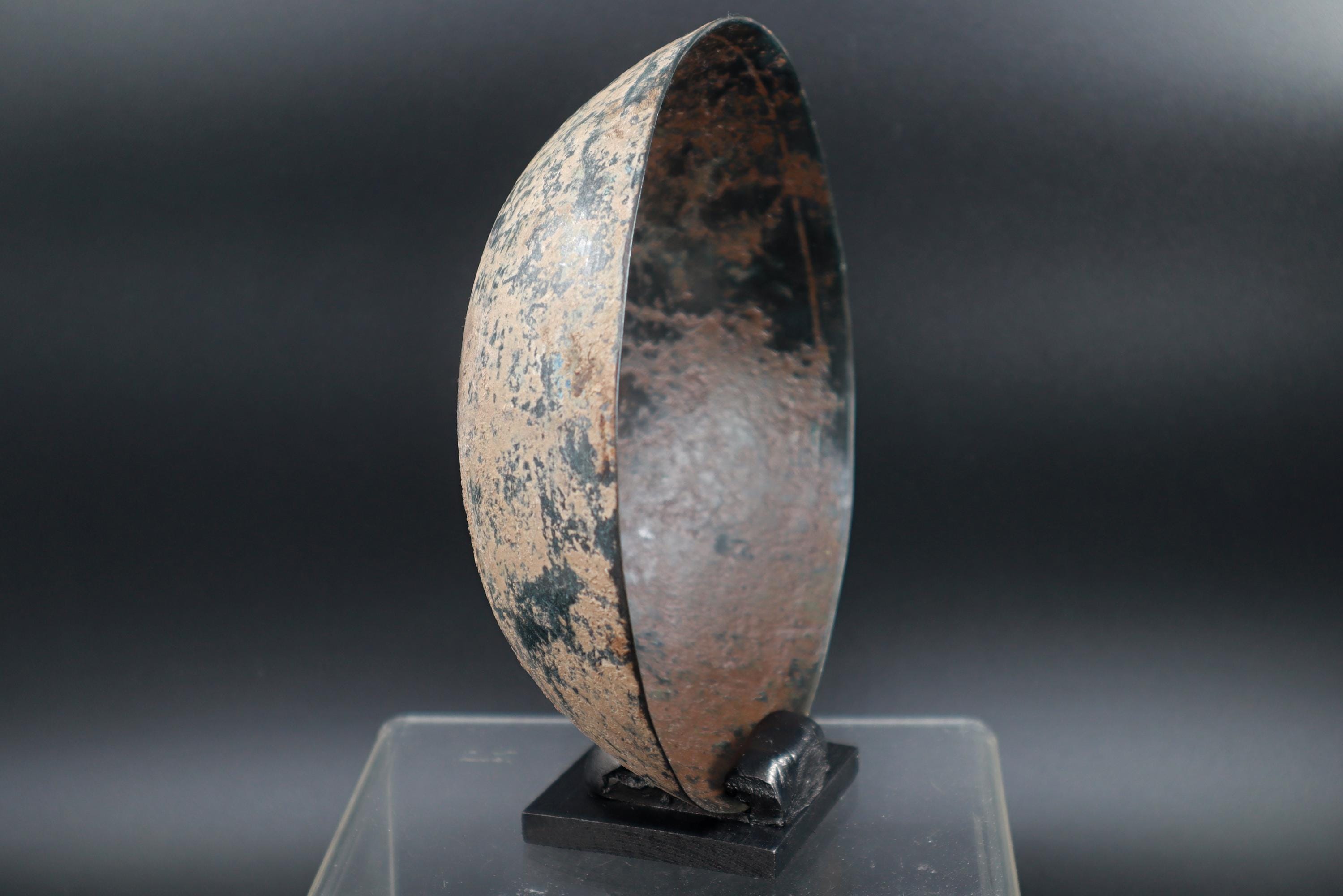 Ancient Near East, Sasanian Empire, Dated As Between The 3rd To 7th Century CE. A Simple Manufacture Bronze Bowl Or Phiale, Antiquities Art