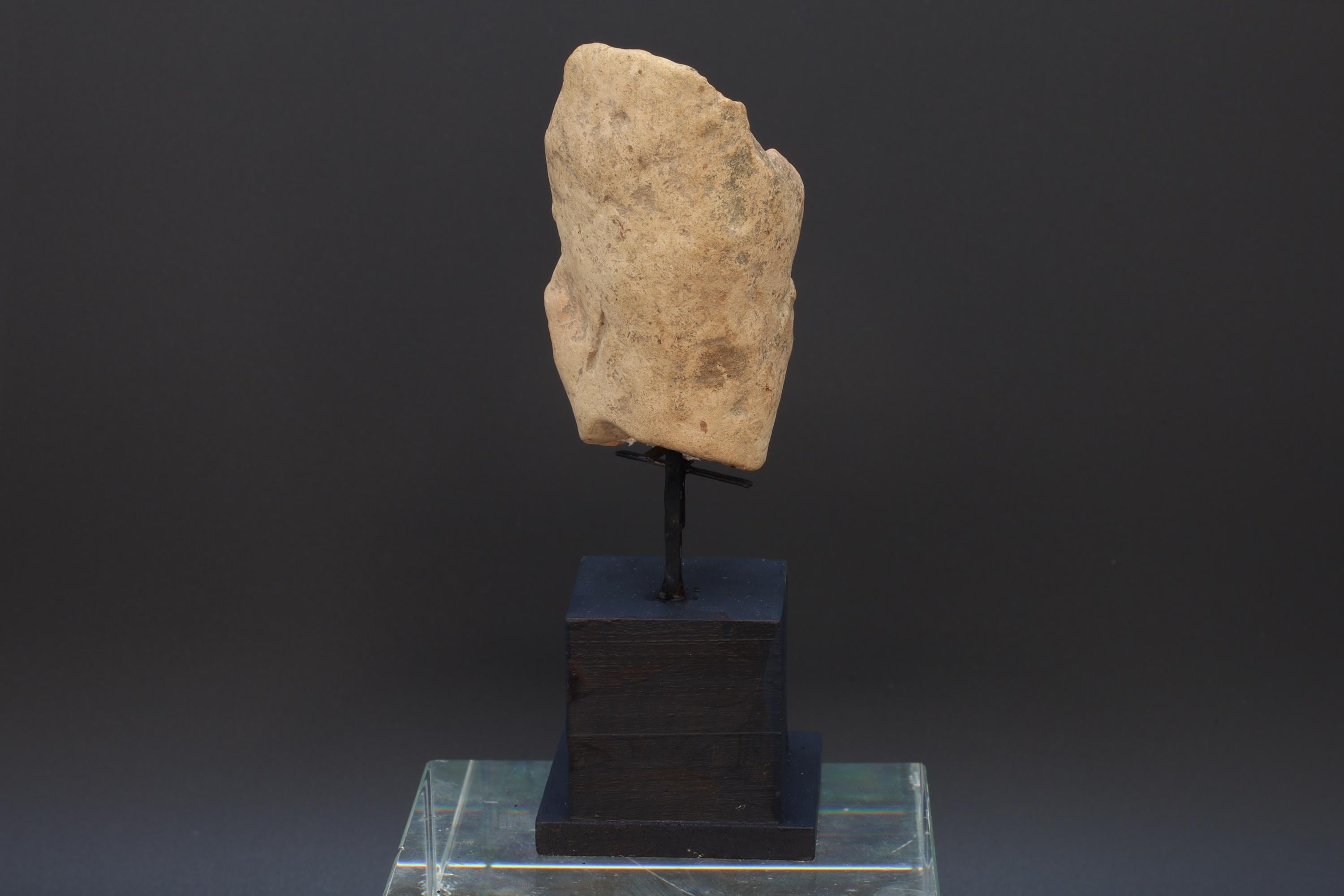Early And Rare Huastec Pottery Idol Figure, Circa 300 AD Panuco River Style, Veracruz Pre-Columbian Ceramic Idol Figure, PreHispanic Mexico