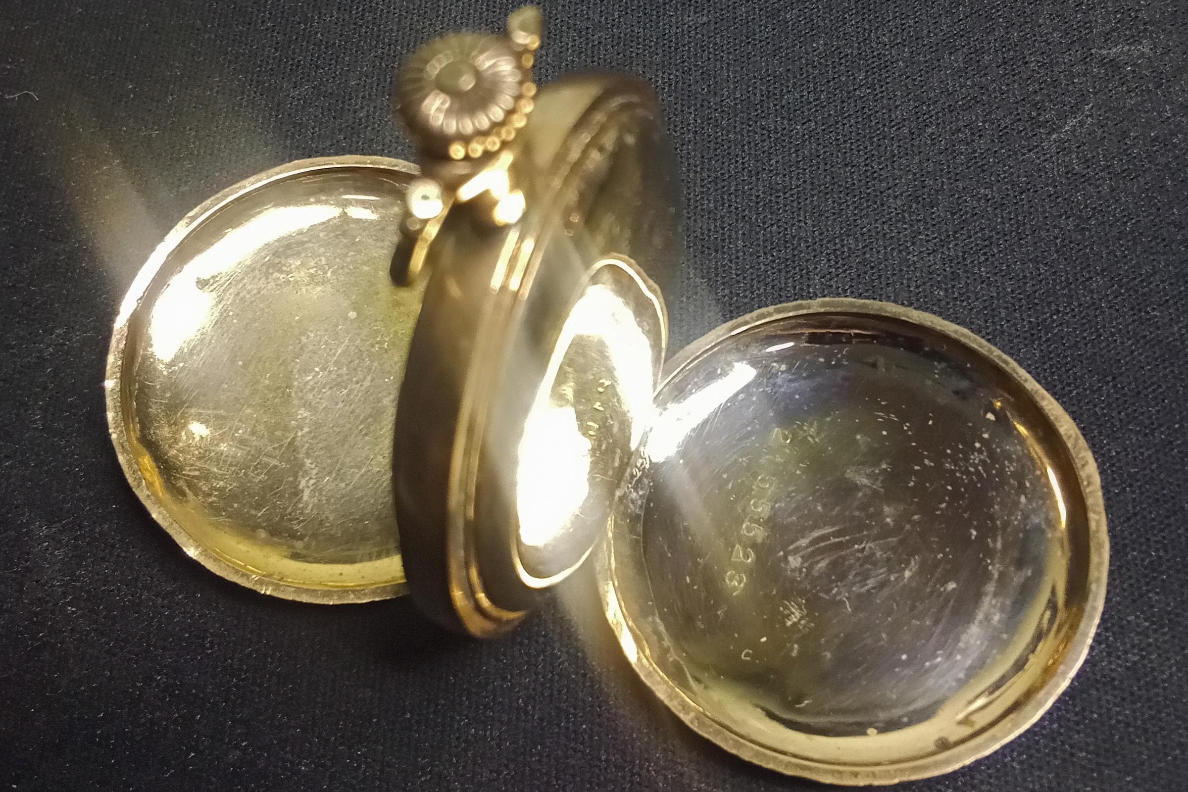 Antique Hunting 1915 Illinois Pocket Watch, Serial 2773533 Grade 201, WORKING Springfield 11 Jewels, Wadsworth Referee Case