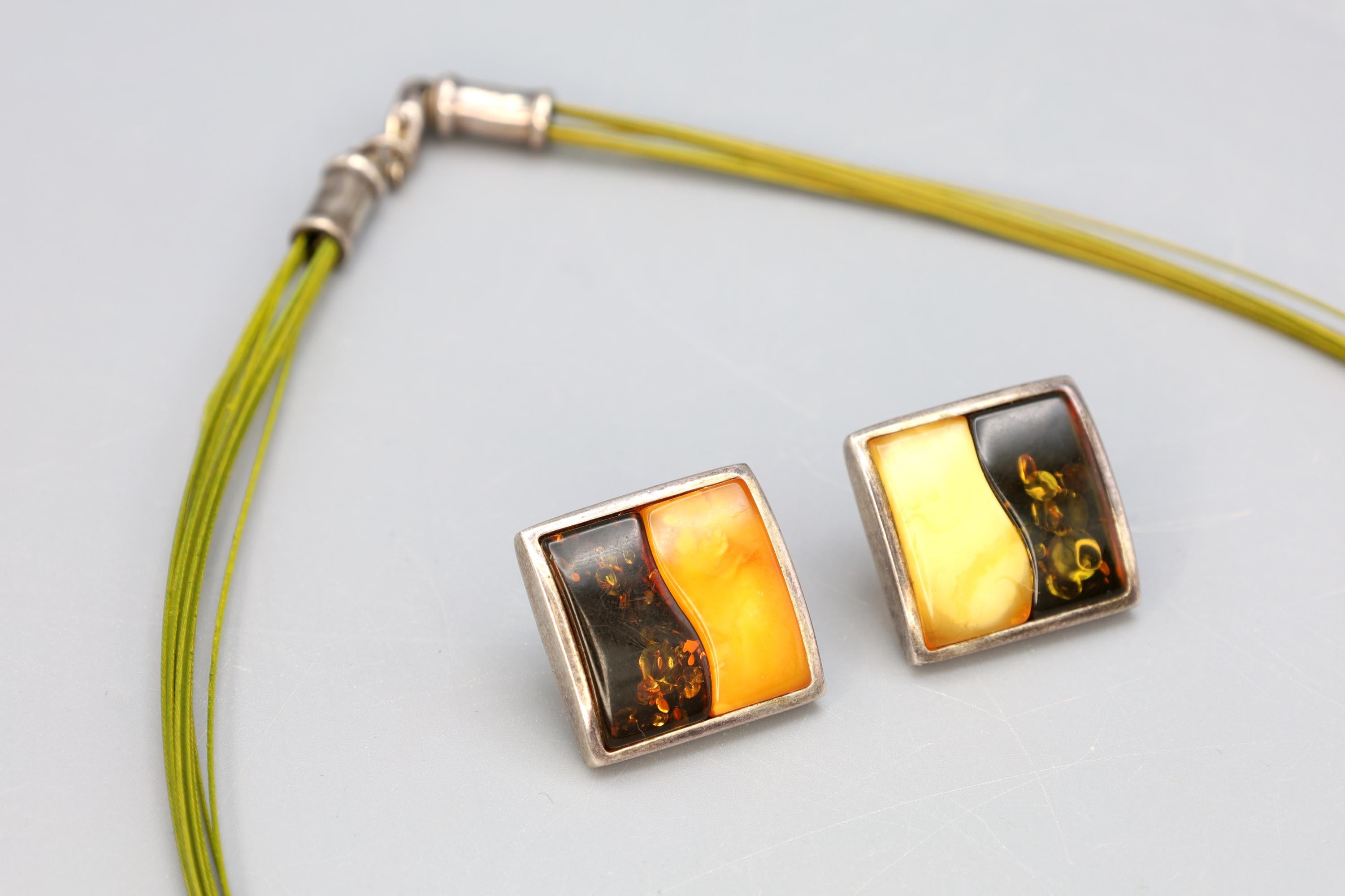 Modernist Jewelry Set, Baltic Amber, Sterling And Wire, A Pendant Necklace And Large Stud Earrings, Wavy Design, Retro Fashion Accessories